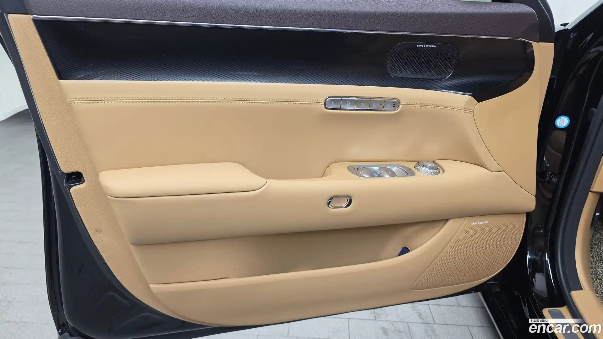 G90 Genesis 2024.4-INNER-034