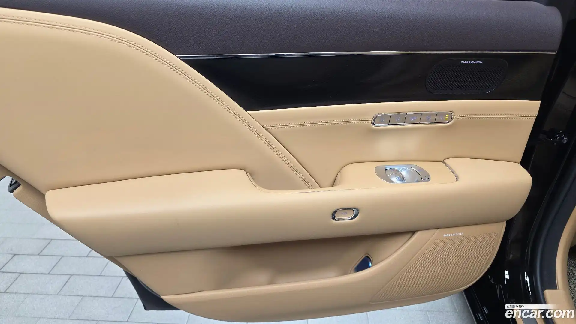 G90 Genesis 2024.4-INNER-035