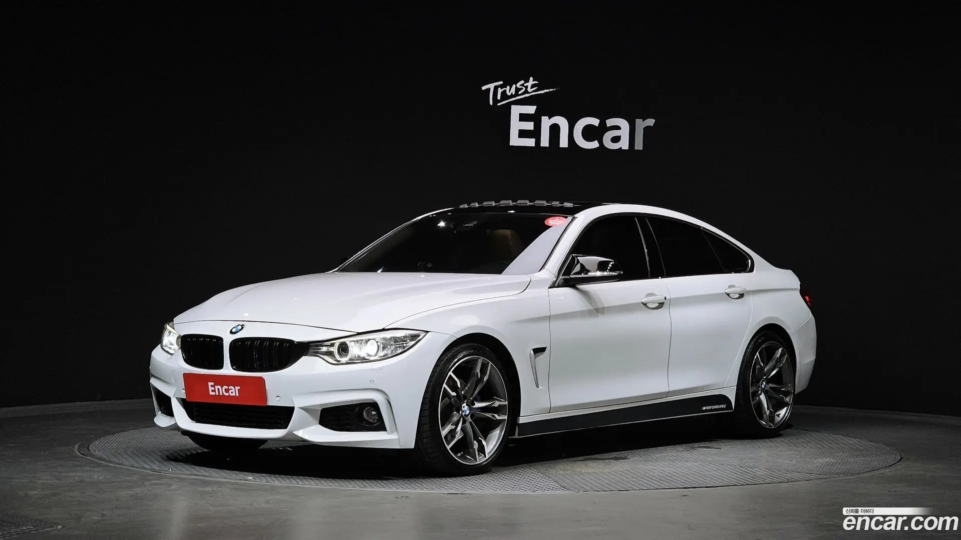 Main__Slider__Photo:4-Series BMW 2014.7-0