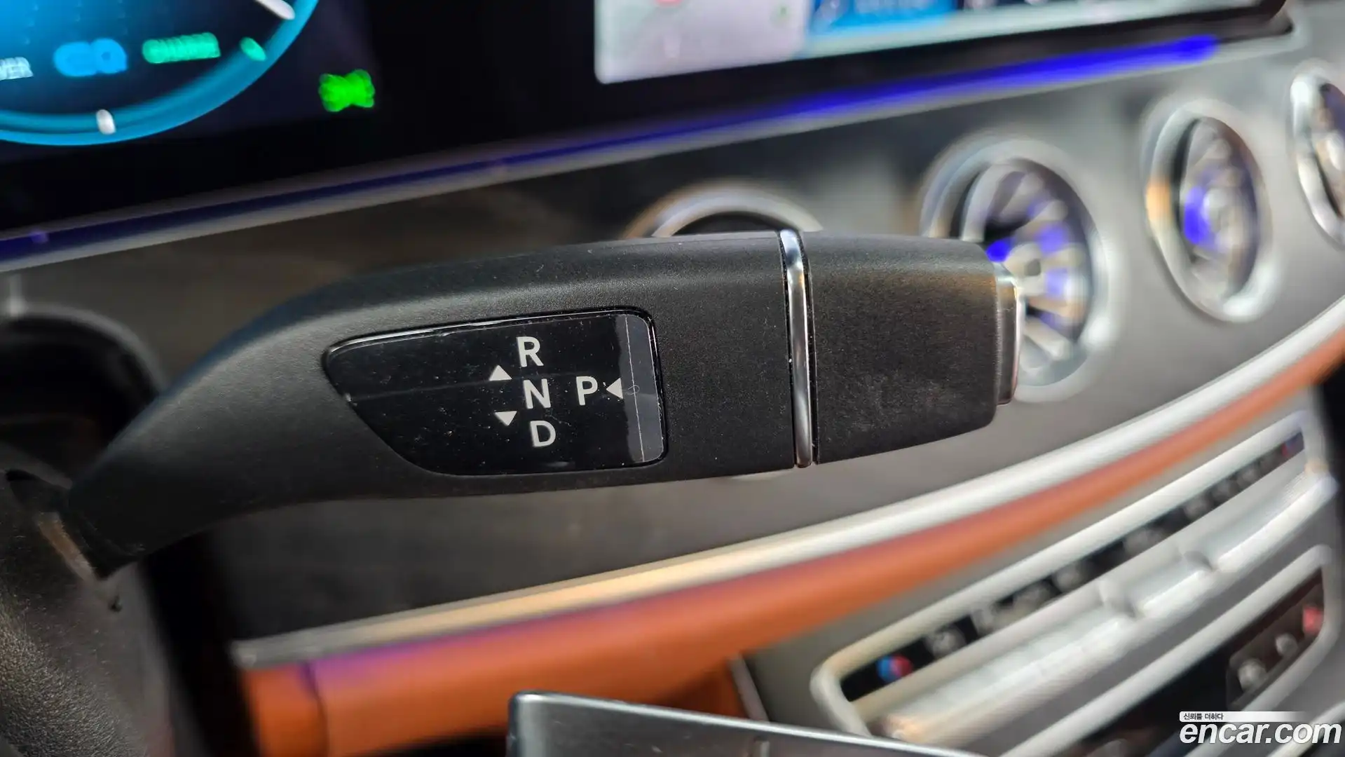 CLS-Class Mercedes-Benz 2022.7-INNER-009