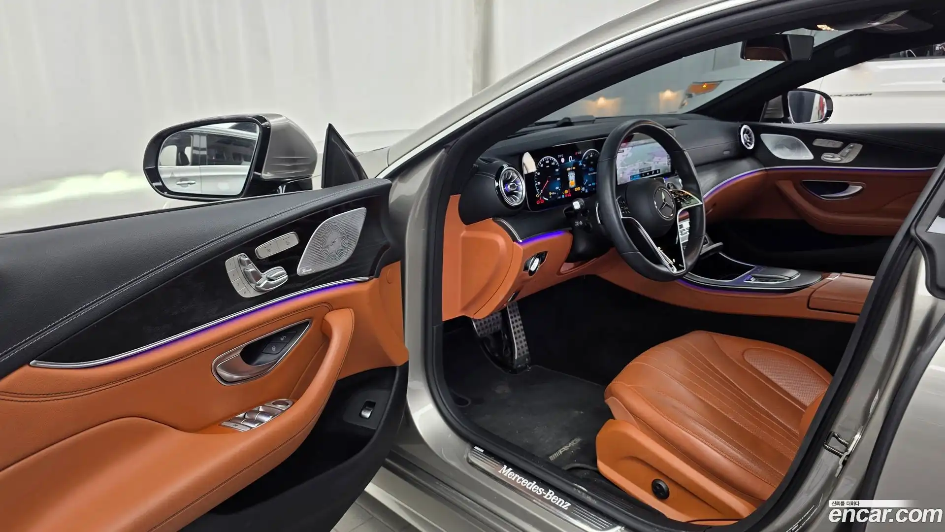 CLS-Class Mercedes-Benz 2022.7-INNER-010