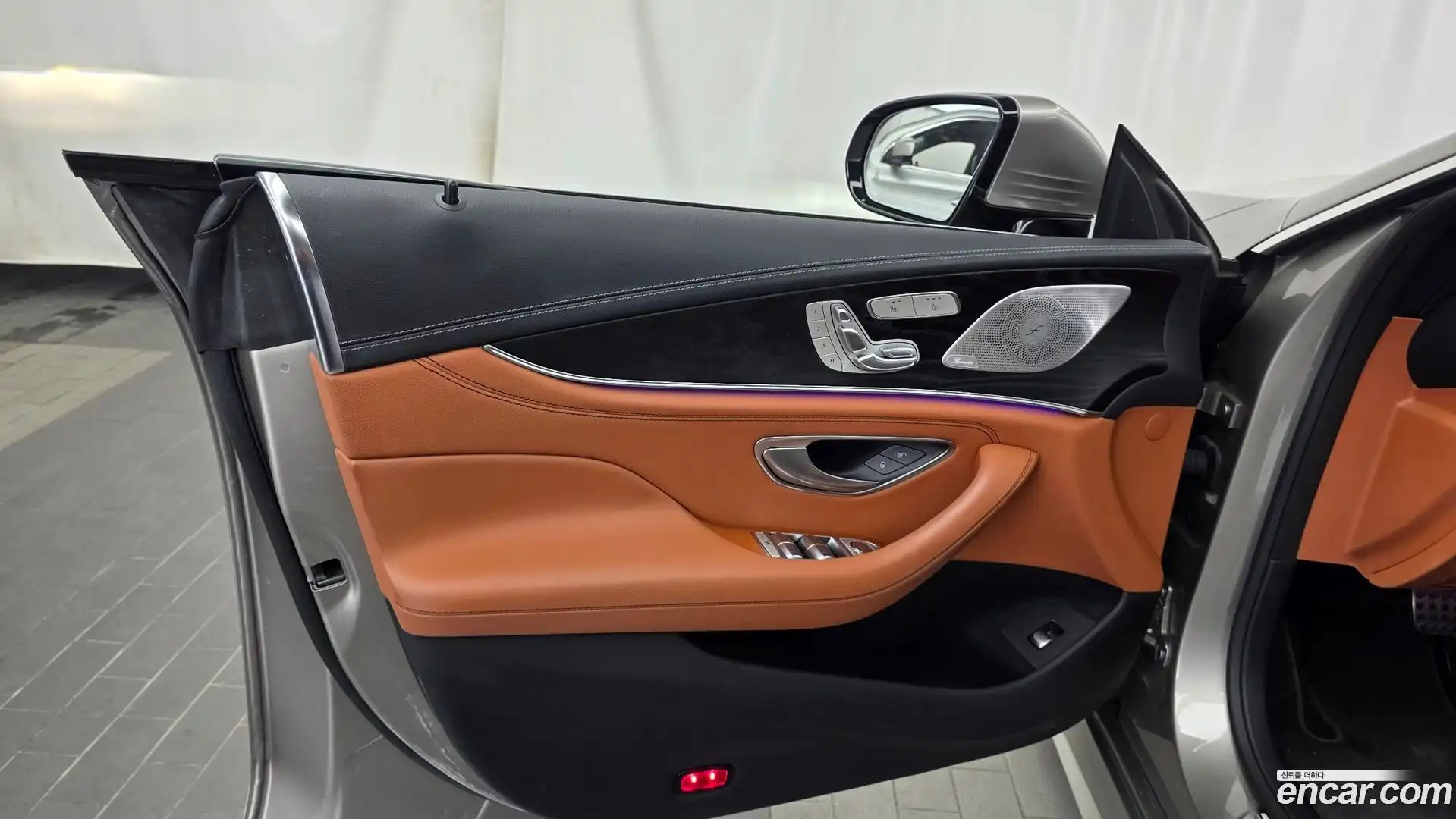 CLS-Class Mercedes-Benz 2022.7-INNER-034