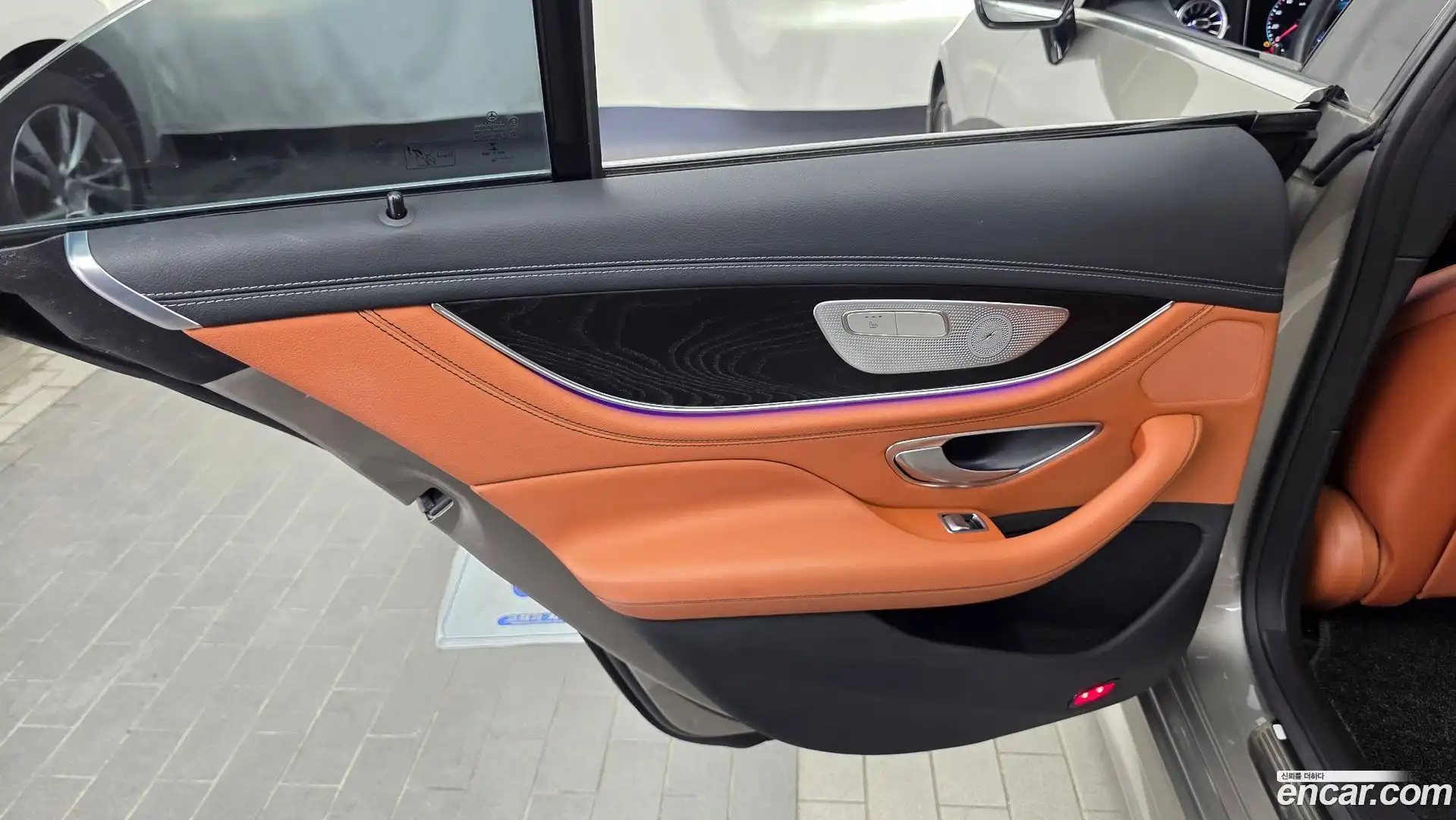 CLS-Class Mercedes-Benz 2022.7-INNER-035