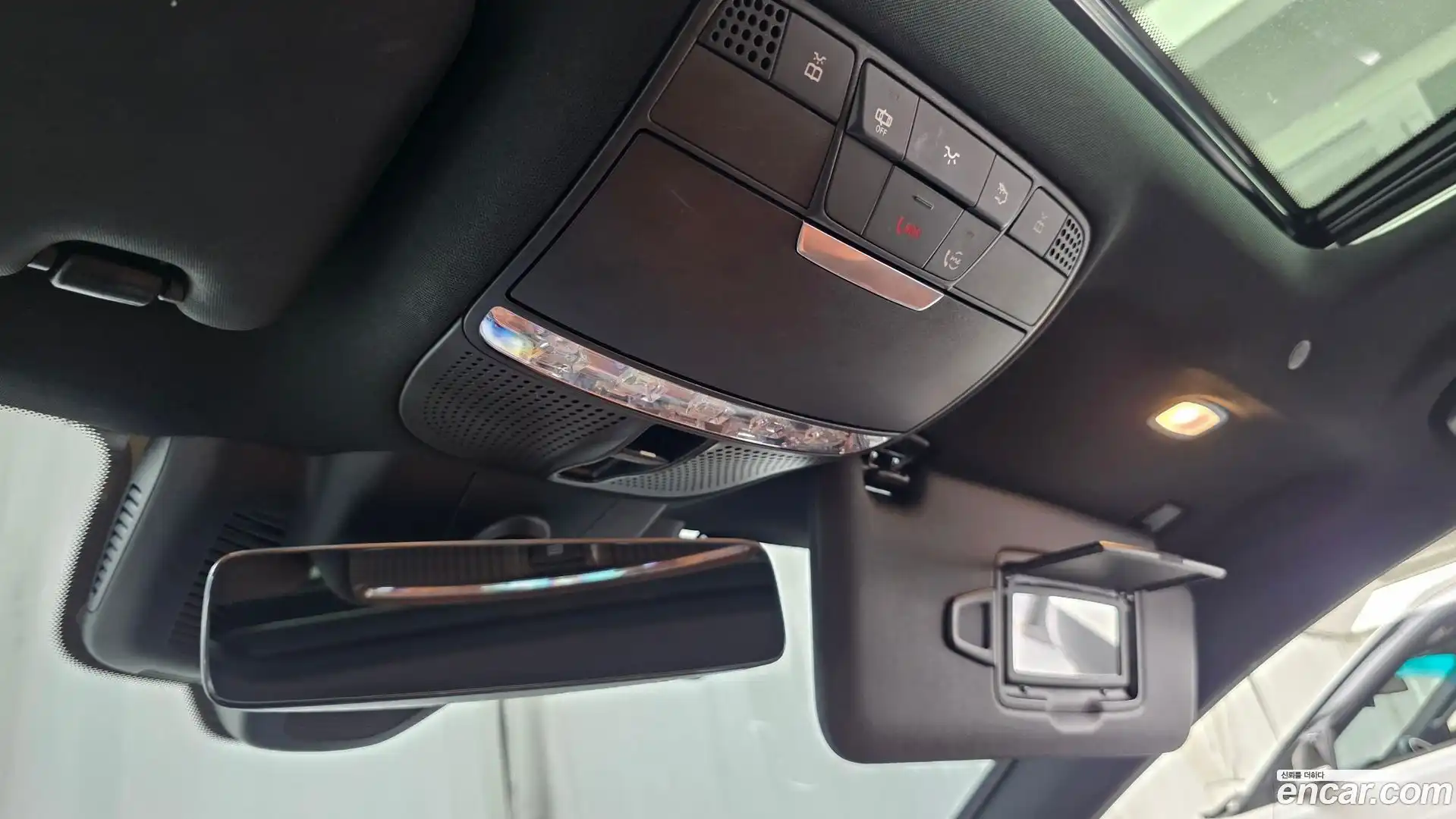 CLS-Class Mercedes-Benz 2022.7-OPTION-040