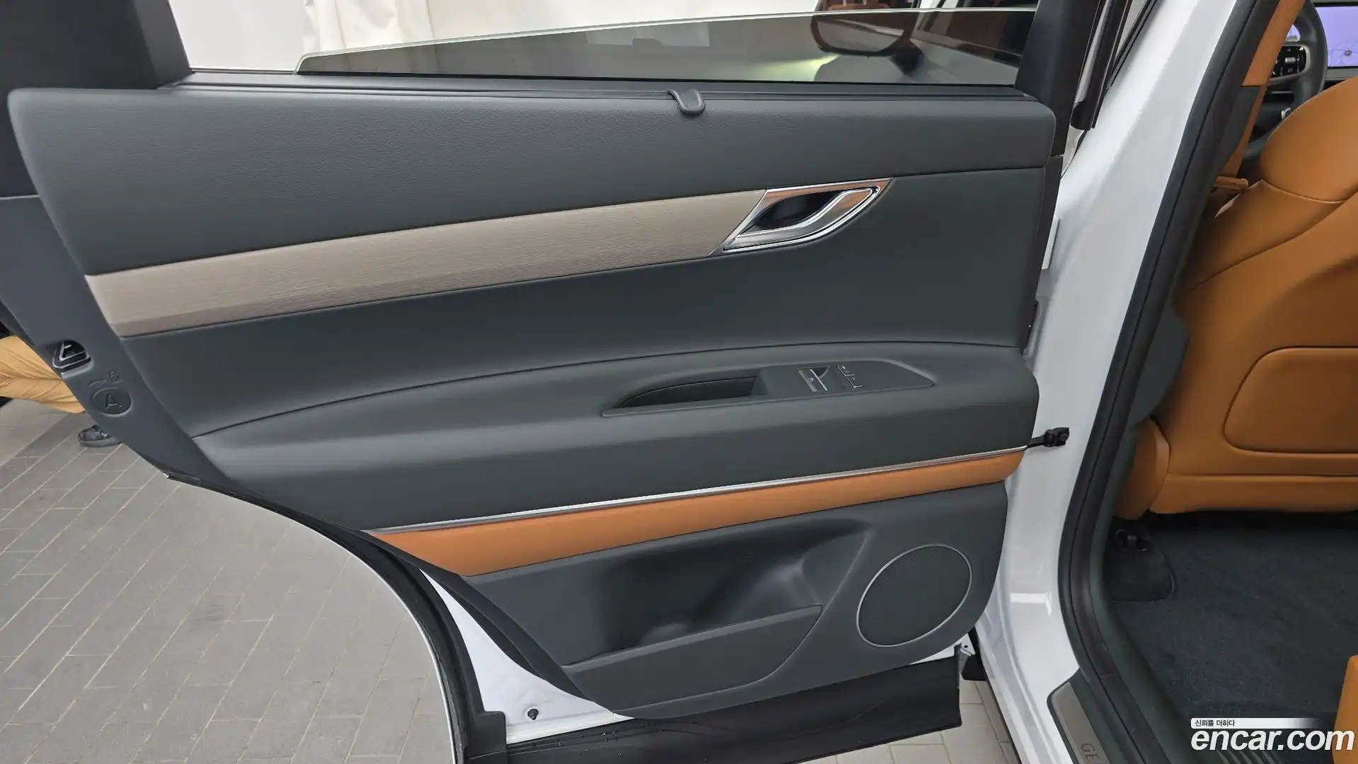 GV80 Genesis 2025.7-INNER-035