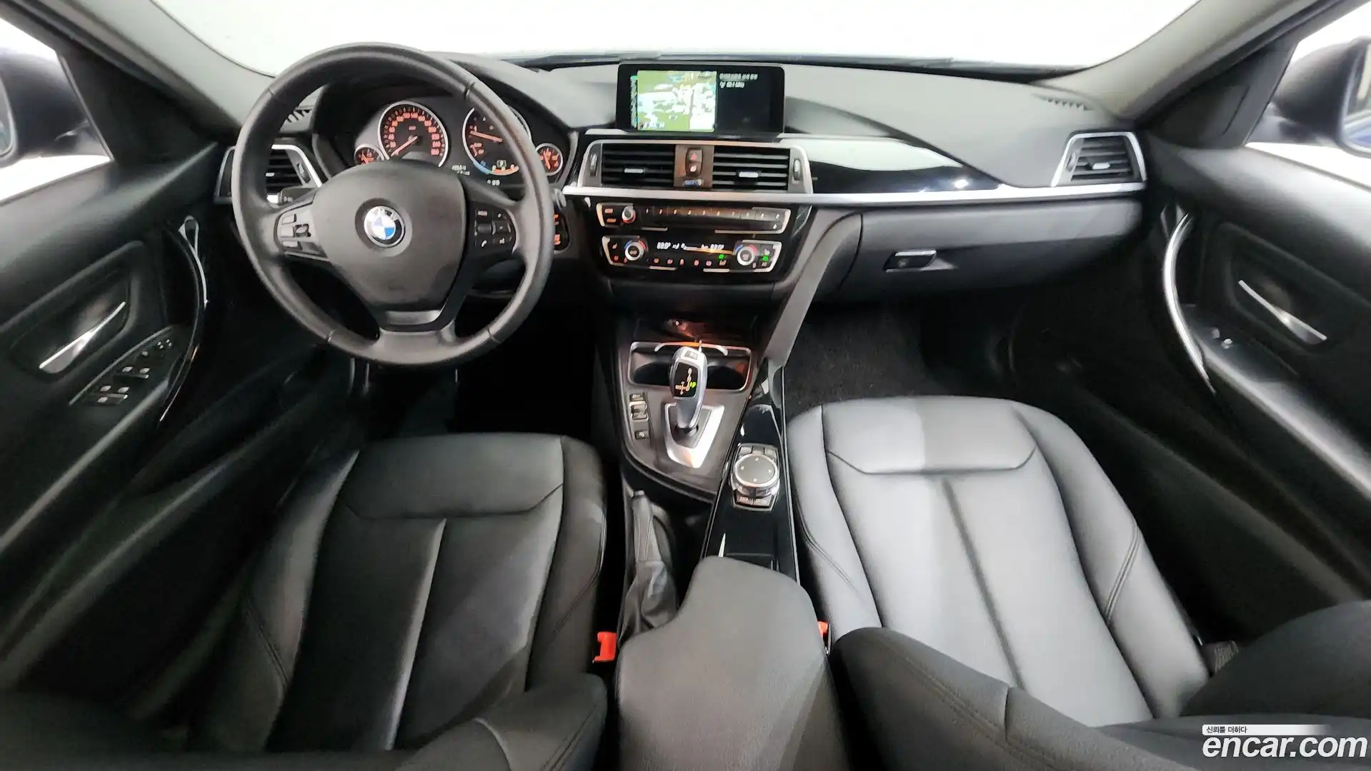 3-Series BMW 2015.11-INNER-007