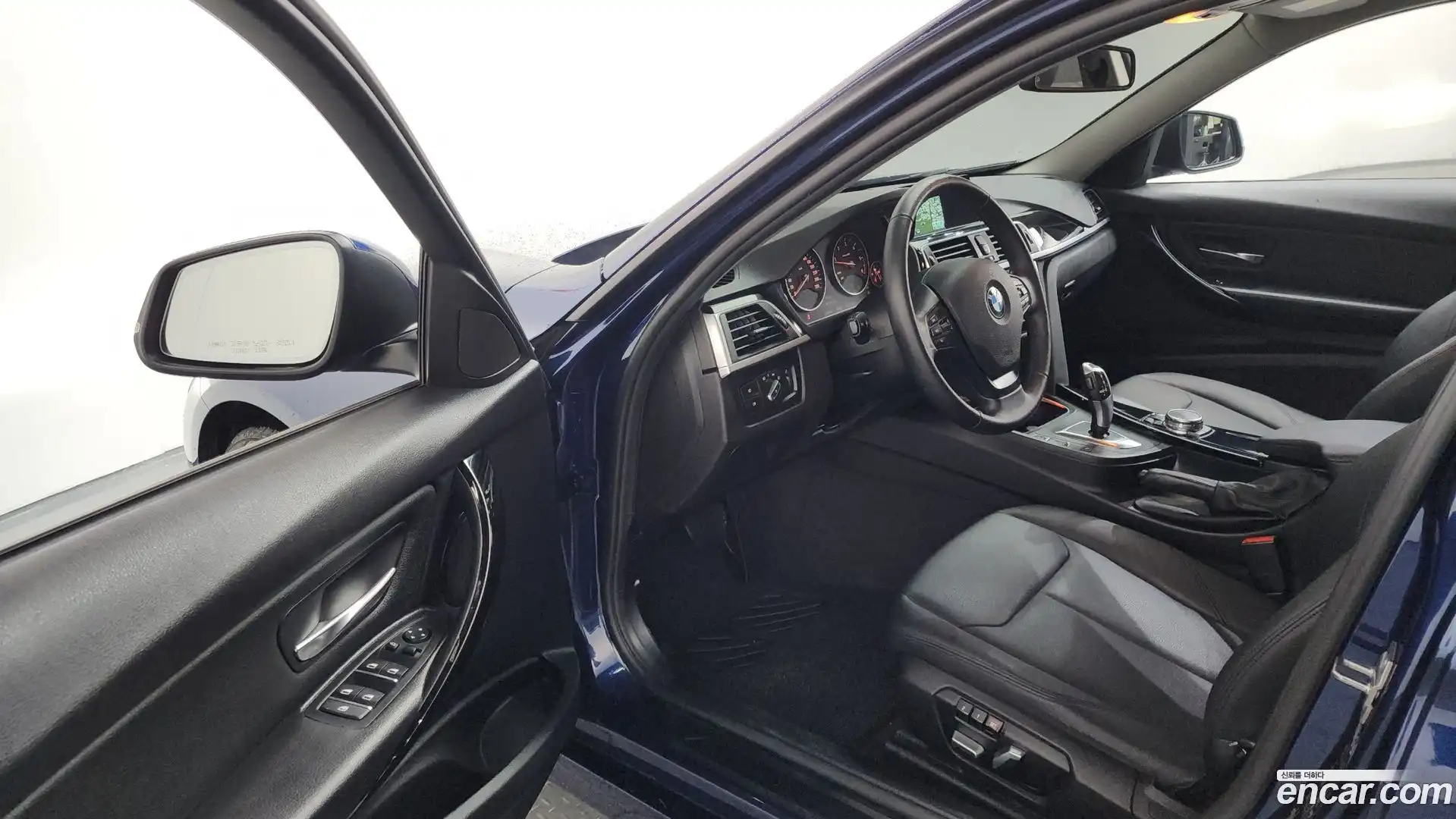 3-Series BMW 2015.11-INNER-010