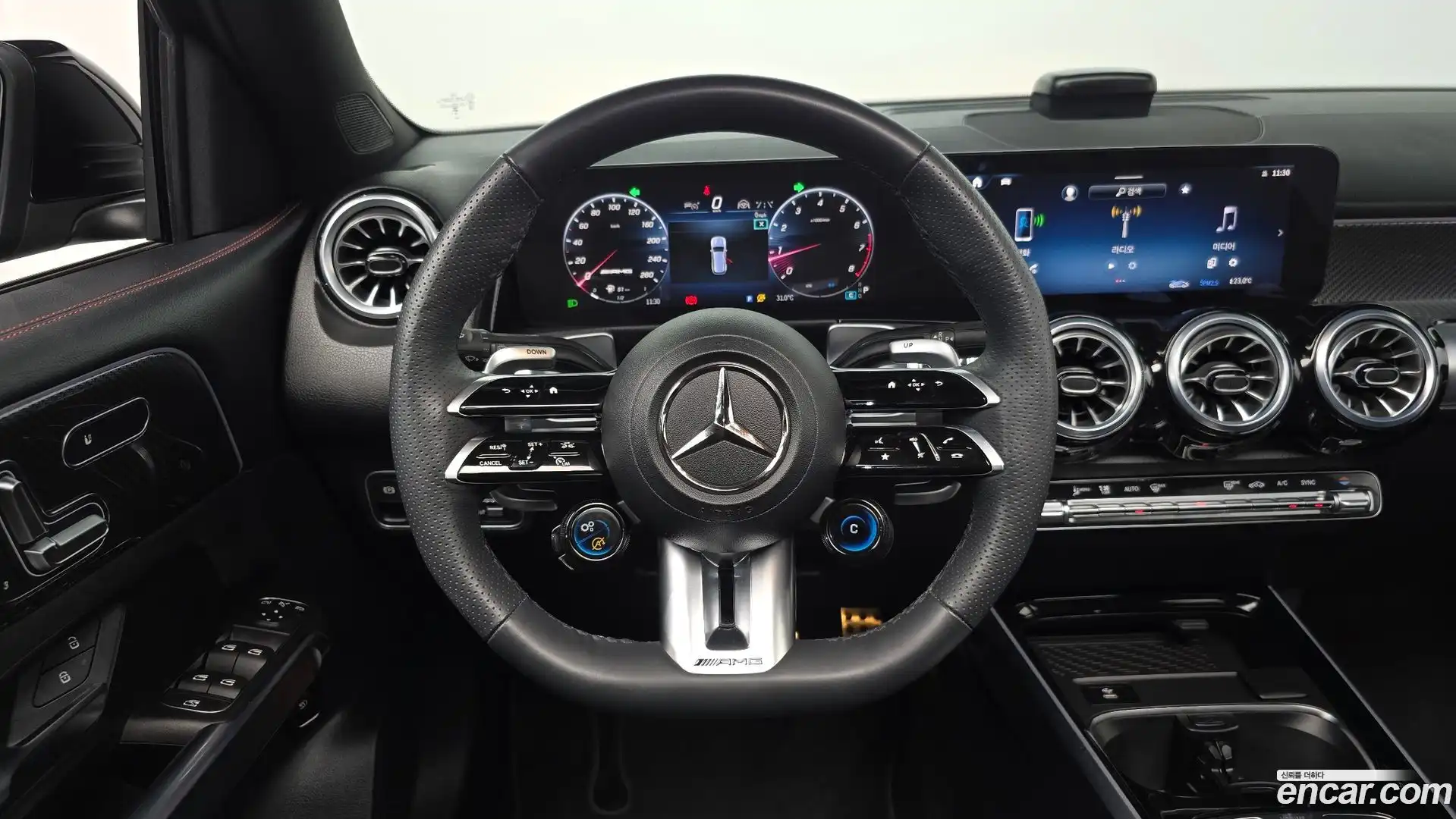 GLB-Class Mercedes-Benz 2024.11-OPTION-017