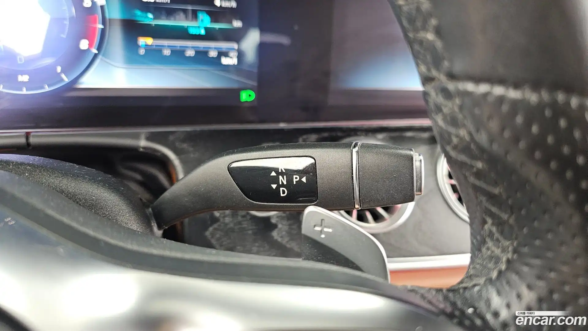 E-Class Mercedes-Benz 2020.5-INNER-009