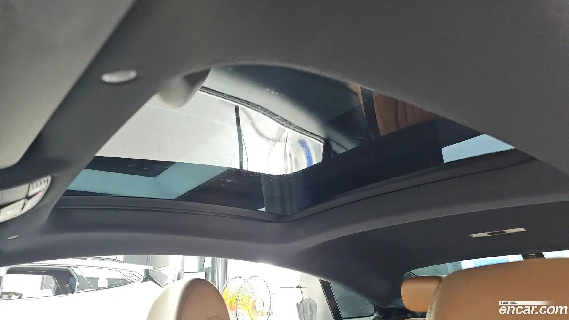 E-Class Mercedes-Benz 2020.5-OPTION-022