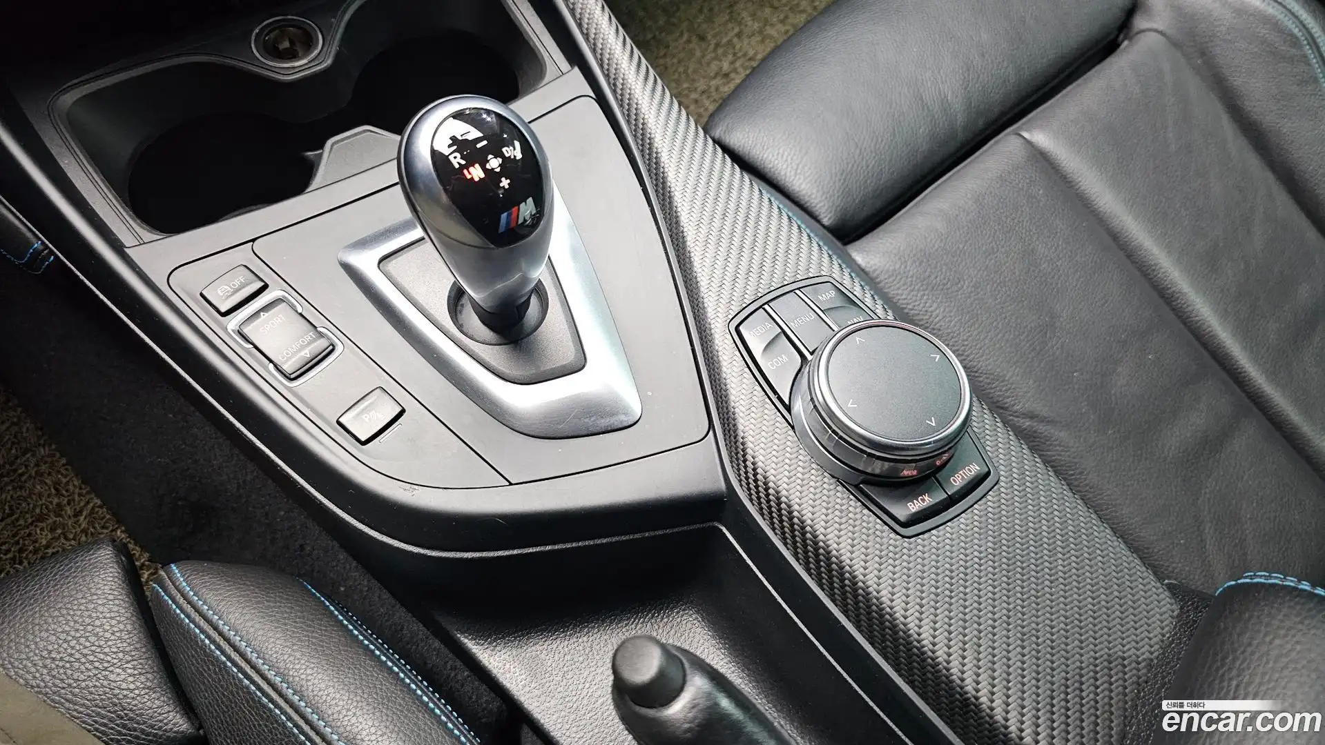 M2 BMW 2017.6-INNER-009