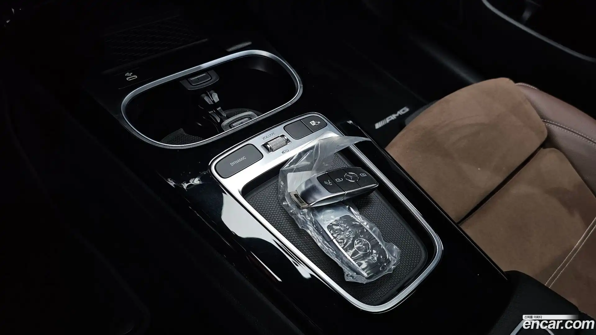 CLA-Class Mercedes-Benz 2025.4-OPTION-020