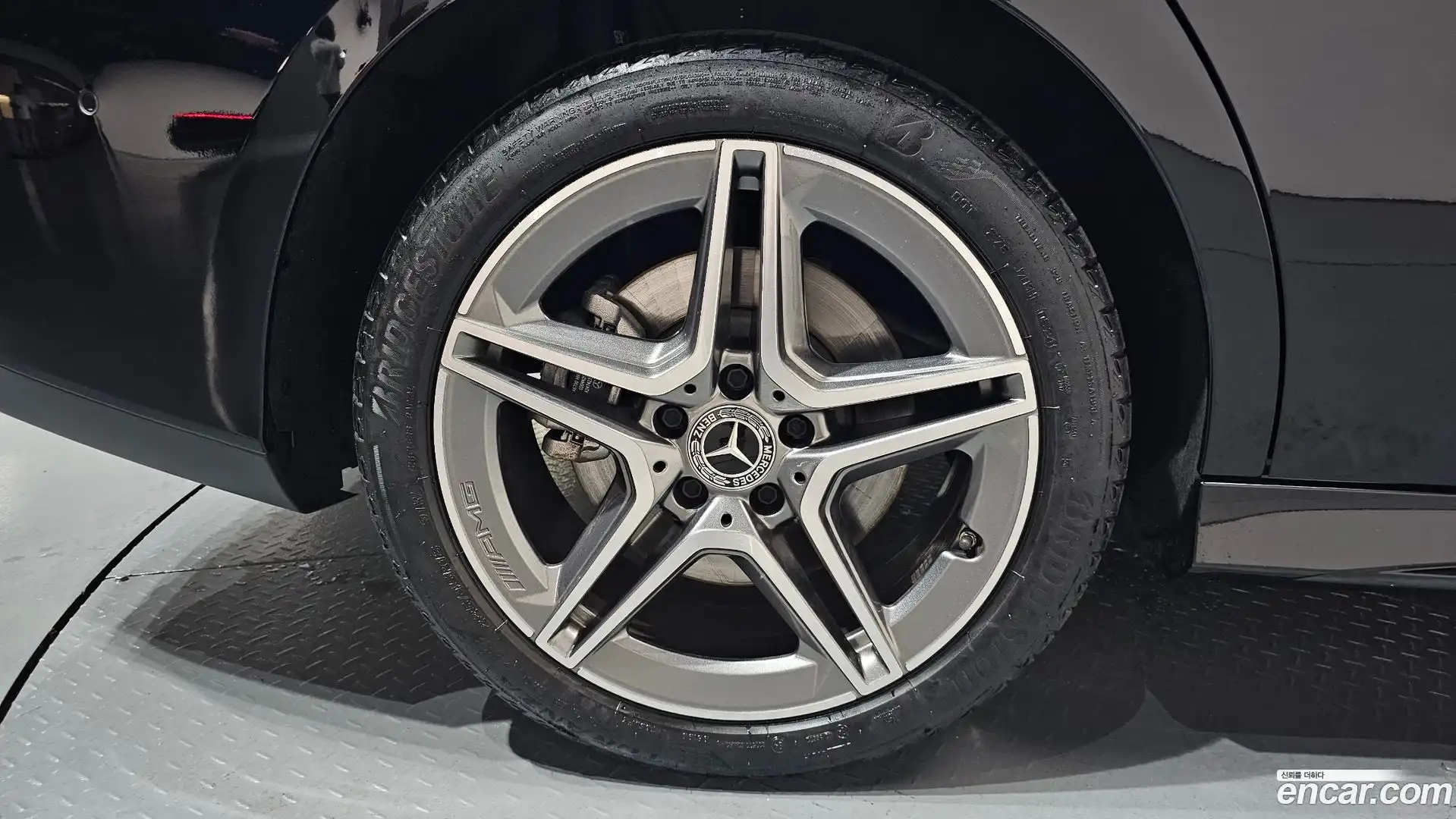 CLA-Class Mercedes-Benz 2025.4-OUTER-031