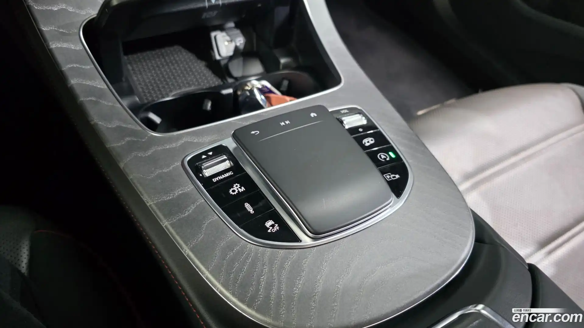 E-Class Mercedes-Benz 2022.10-OPTION-050