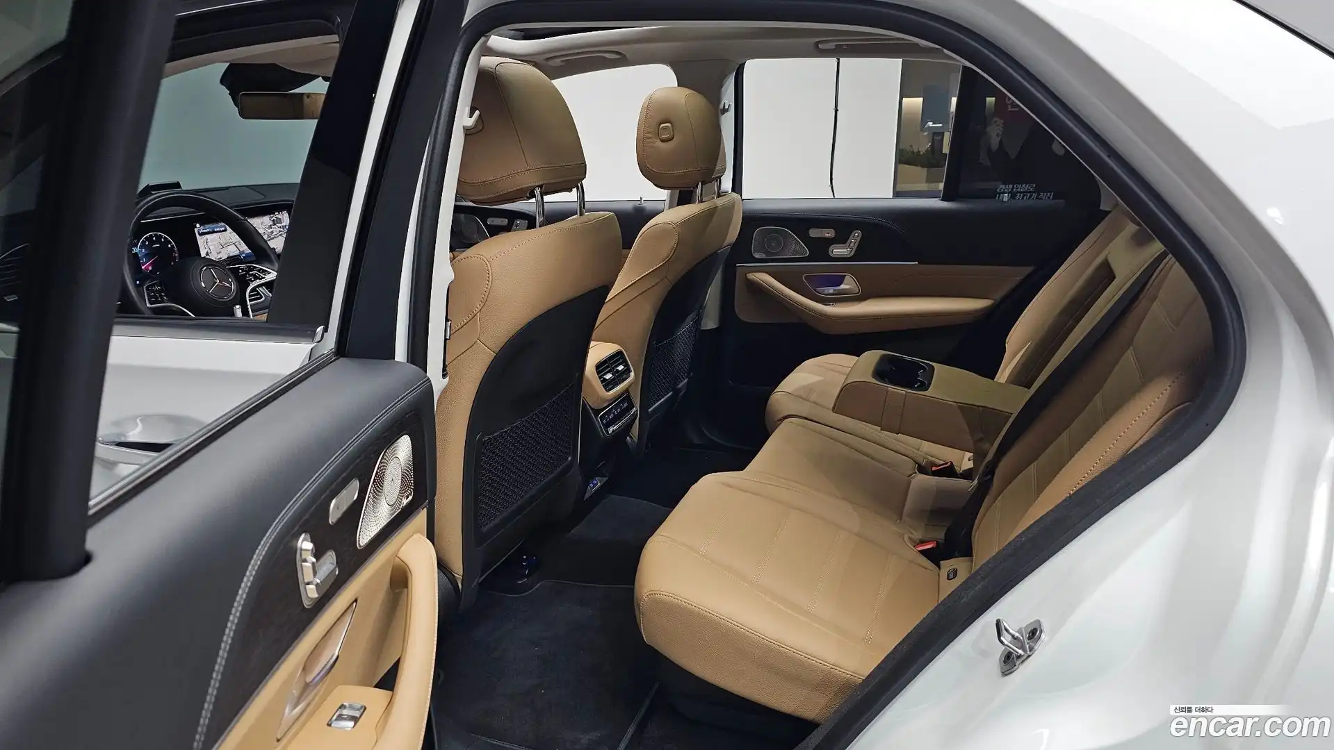 GLE-Class Mercedes-Benz 2025.2-OPTION-015
