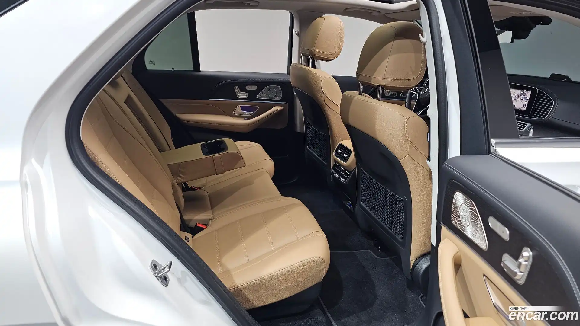 GLE-Class Mercedes-Benz 2025.2-OPTION-016