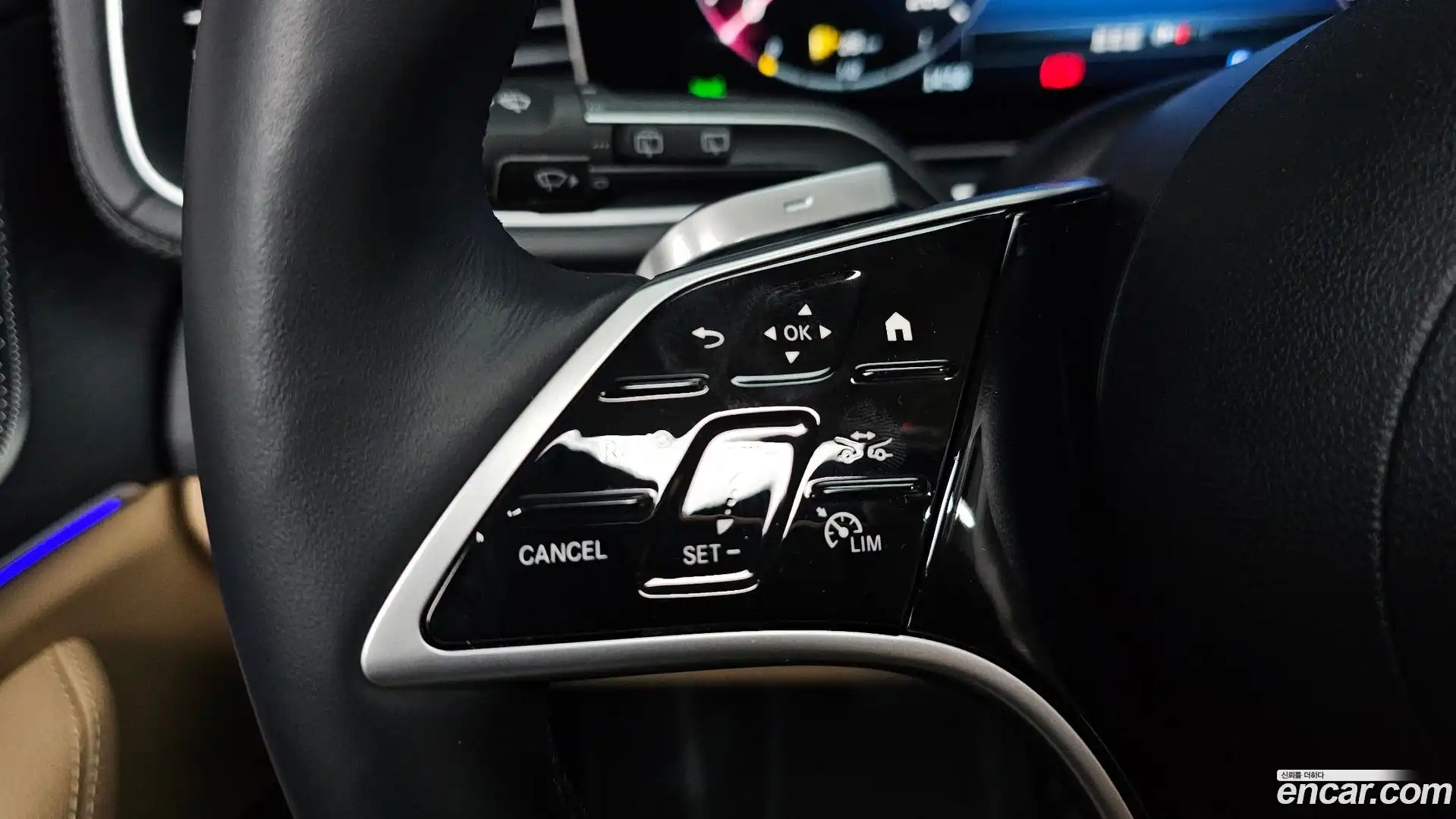 GLE-Class Mercedes-Benz 2025.2-OPTION-048