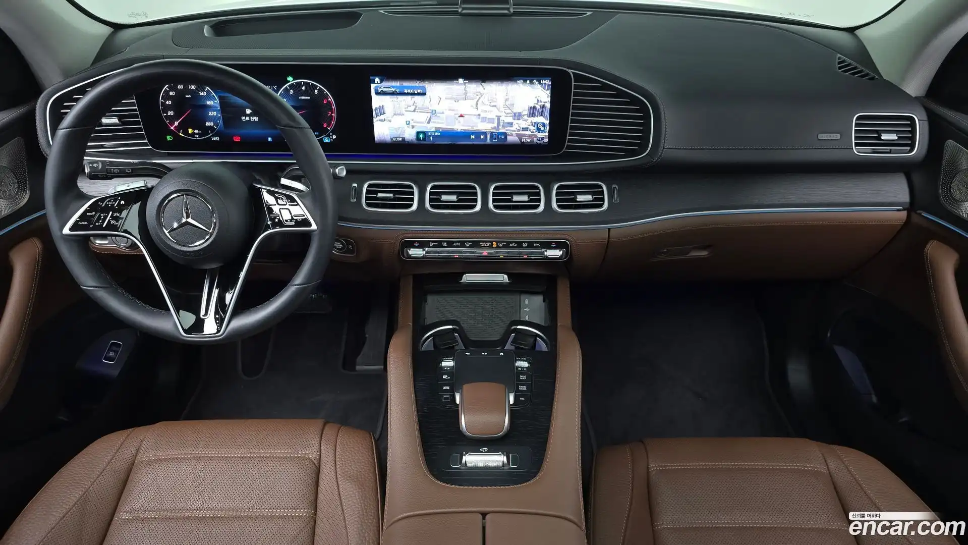 GLE-Class Mercedes-Benz 2025.2-INNER-007