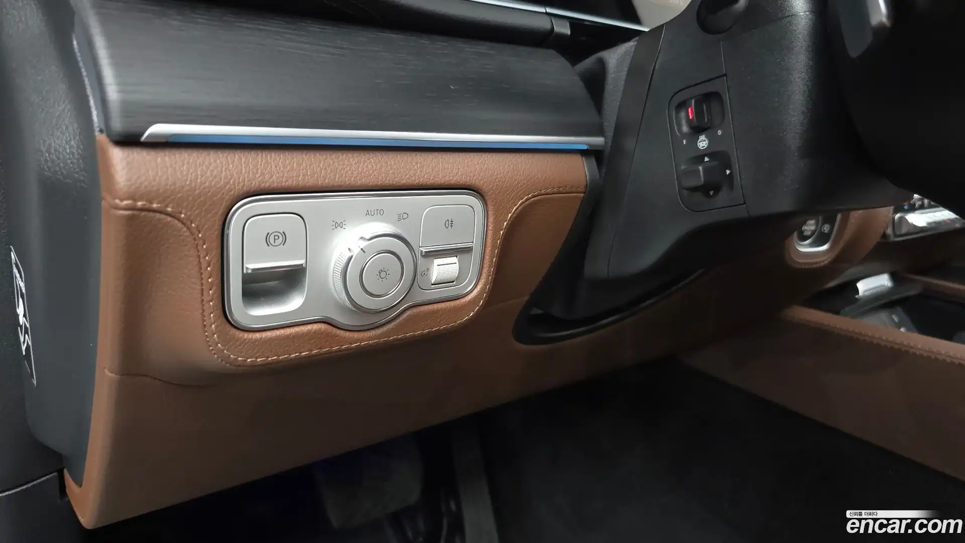 GLE-Class Mercedes-Benz 2025.2-OPTION-040