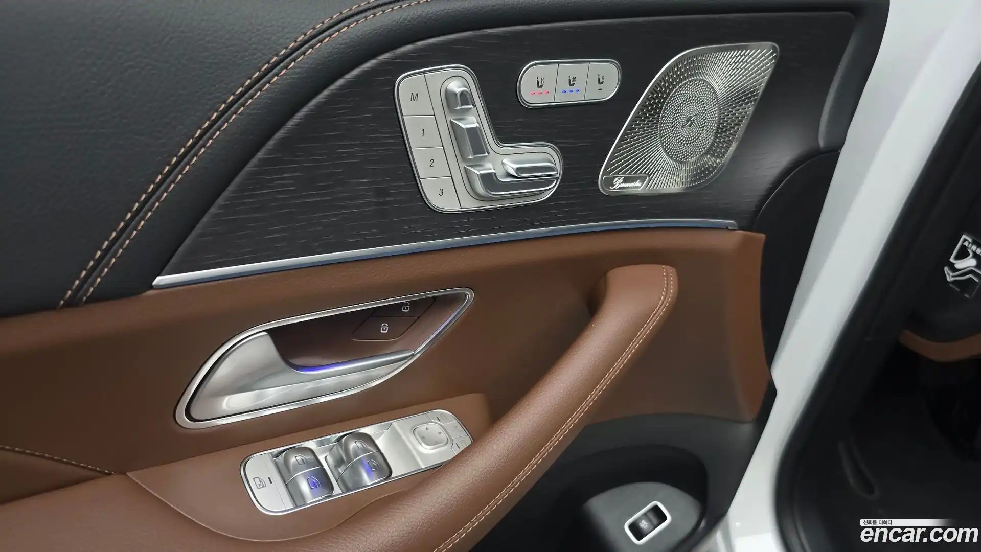 GLE-Class Mercedes-Benz 2025.2-OPTION-041