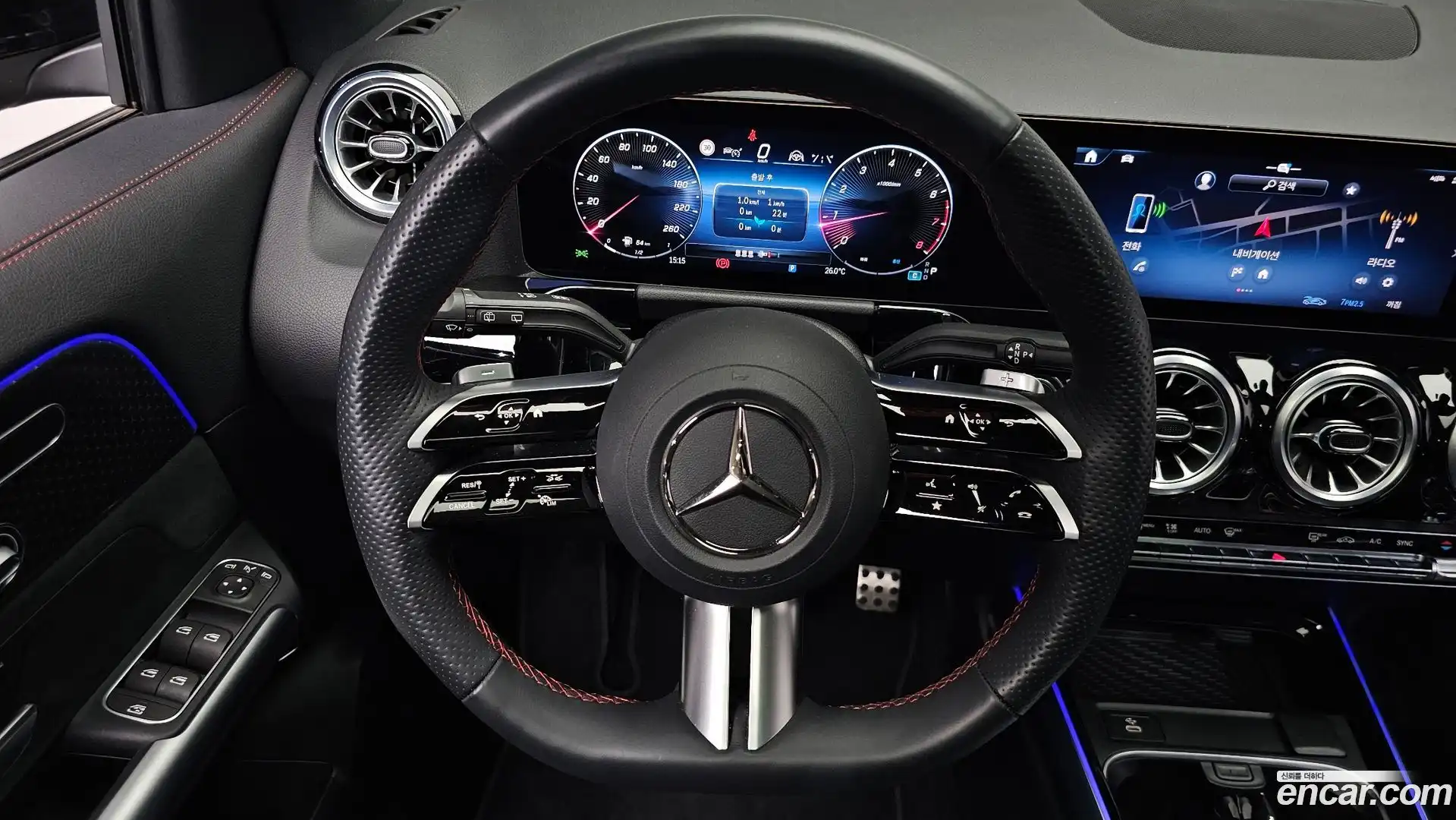 GLA-Class Mercedes-Benz 2025.4-OPTION-017