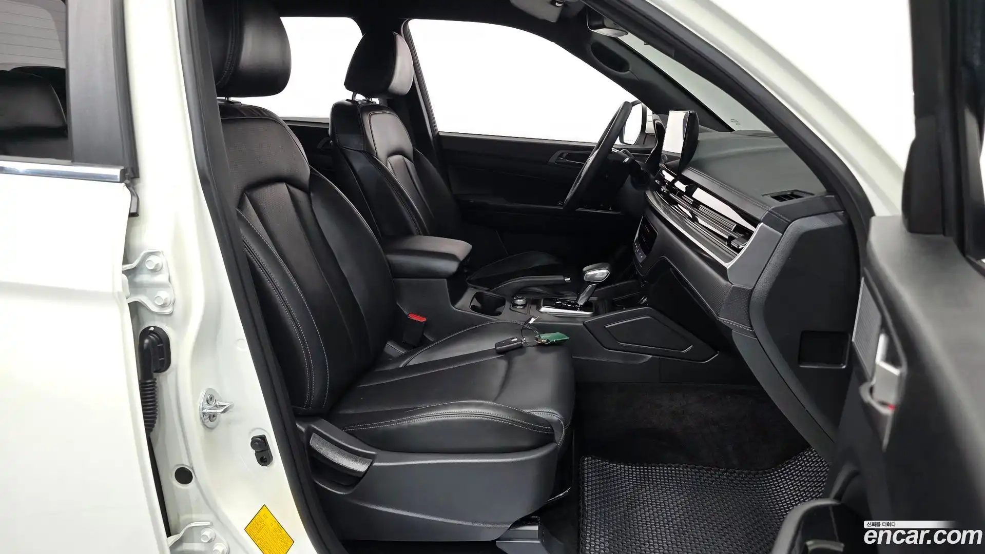 Rexton KG Mobility 2024.6-INNER-036