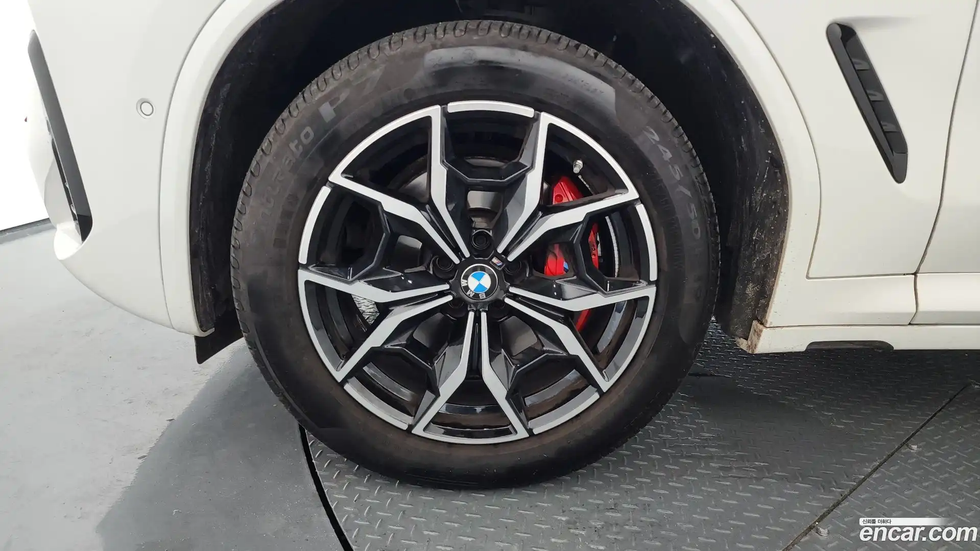 X4 BMW 2022.11-OUTER-005