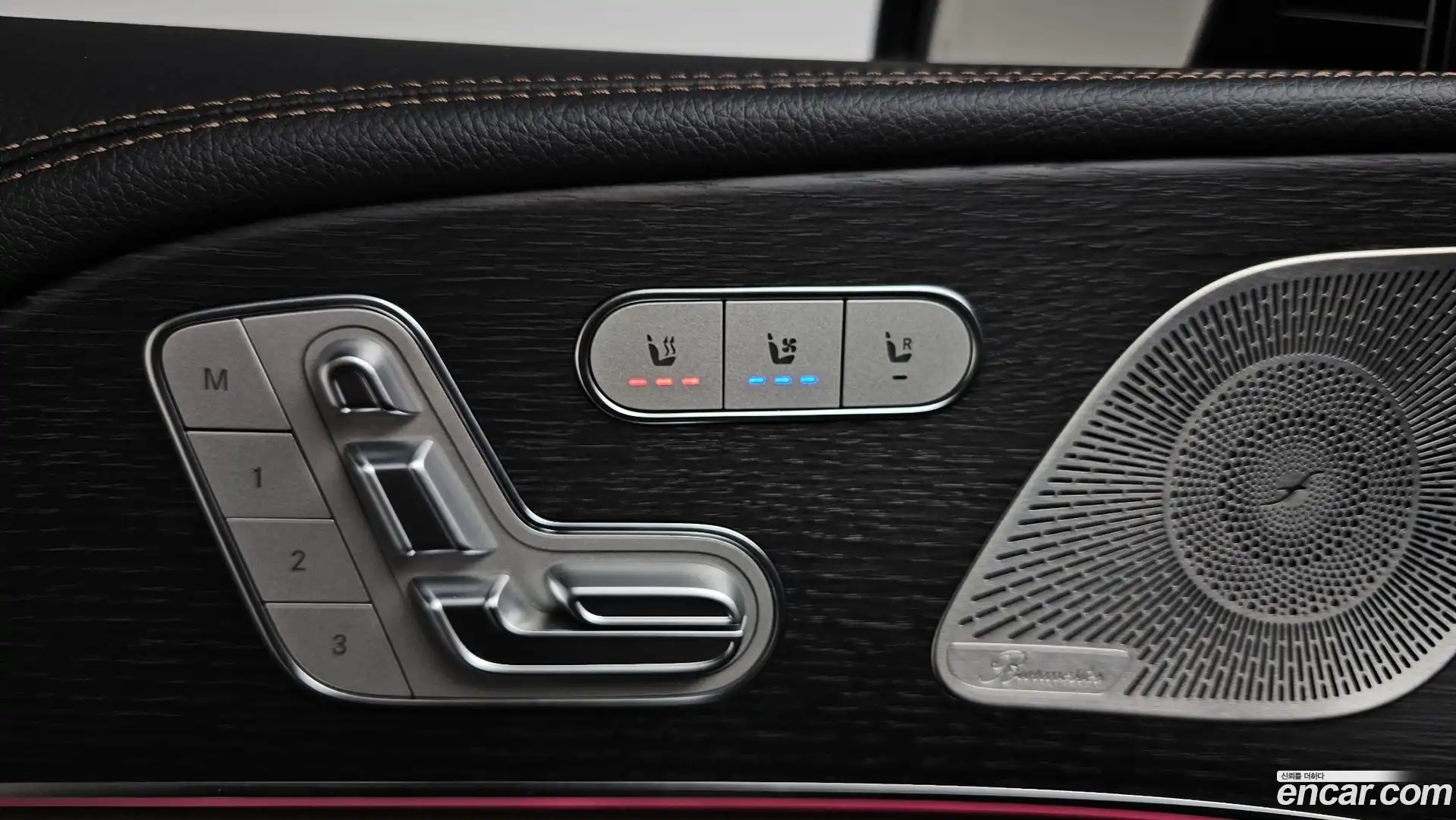 GLE-Class Mercedes-Benz 2025.5-OPTION-040