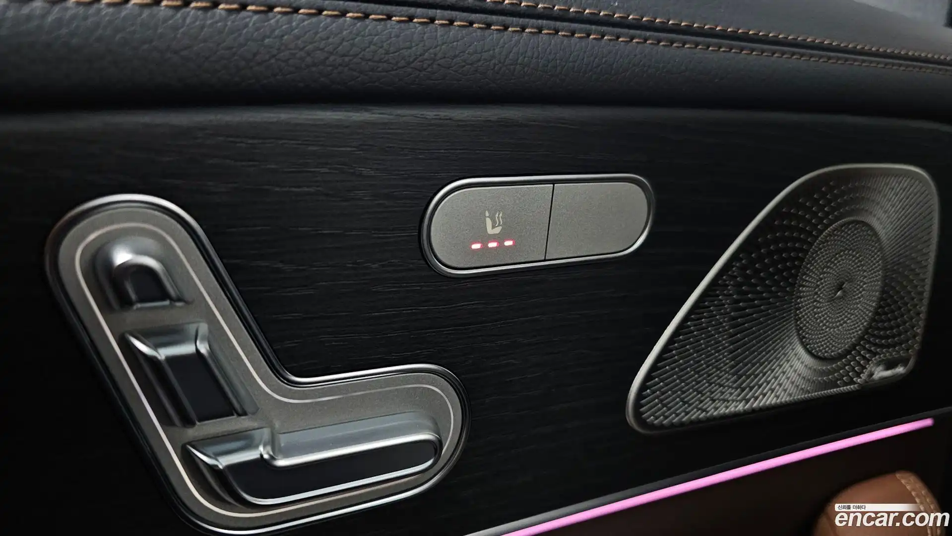 GLE-Class Mercedes-Benz 2025.5-OPTION-049