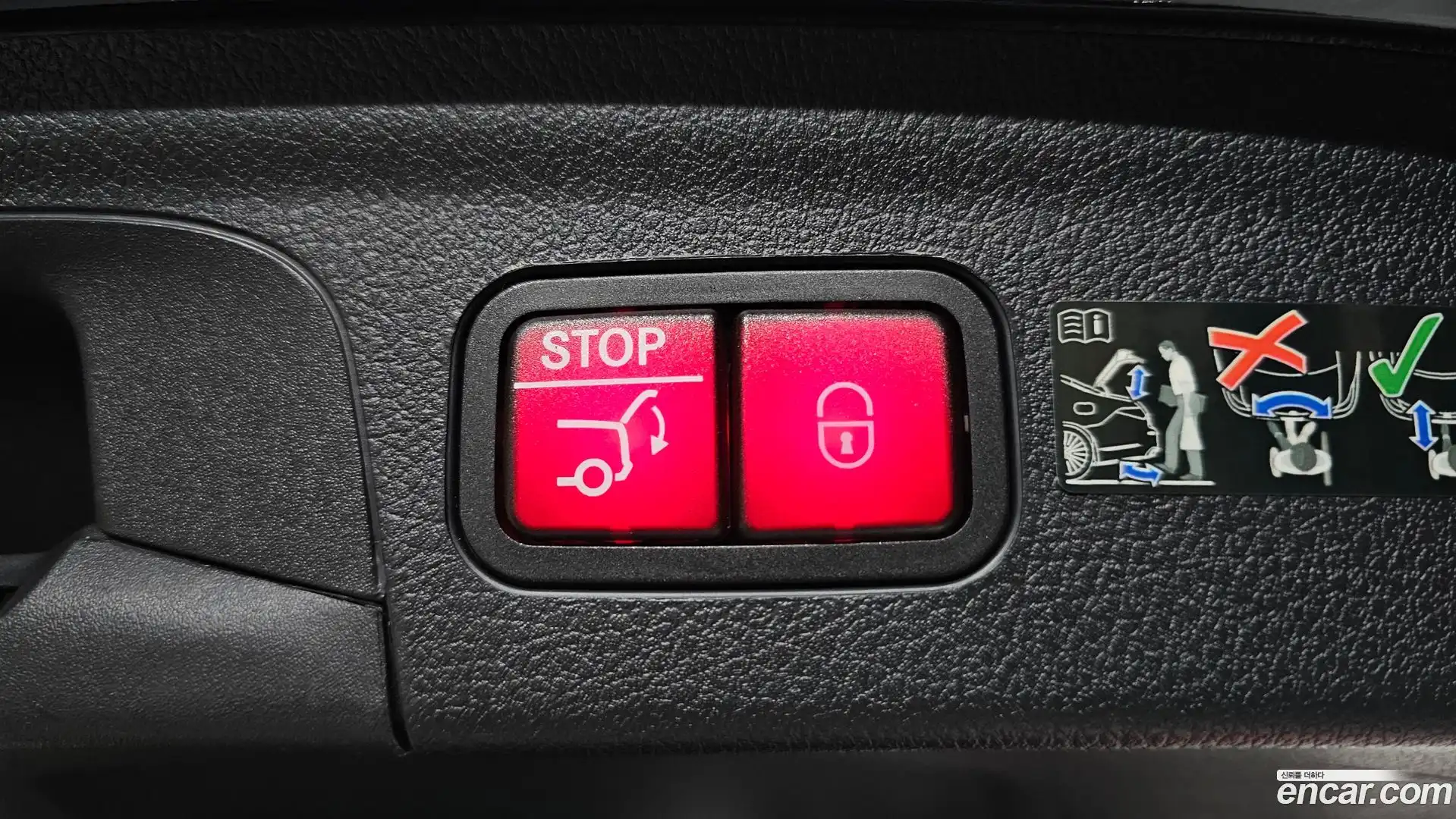 GLE-Class Mercedes-Benz 2025.5-OPTION-052