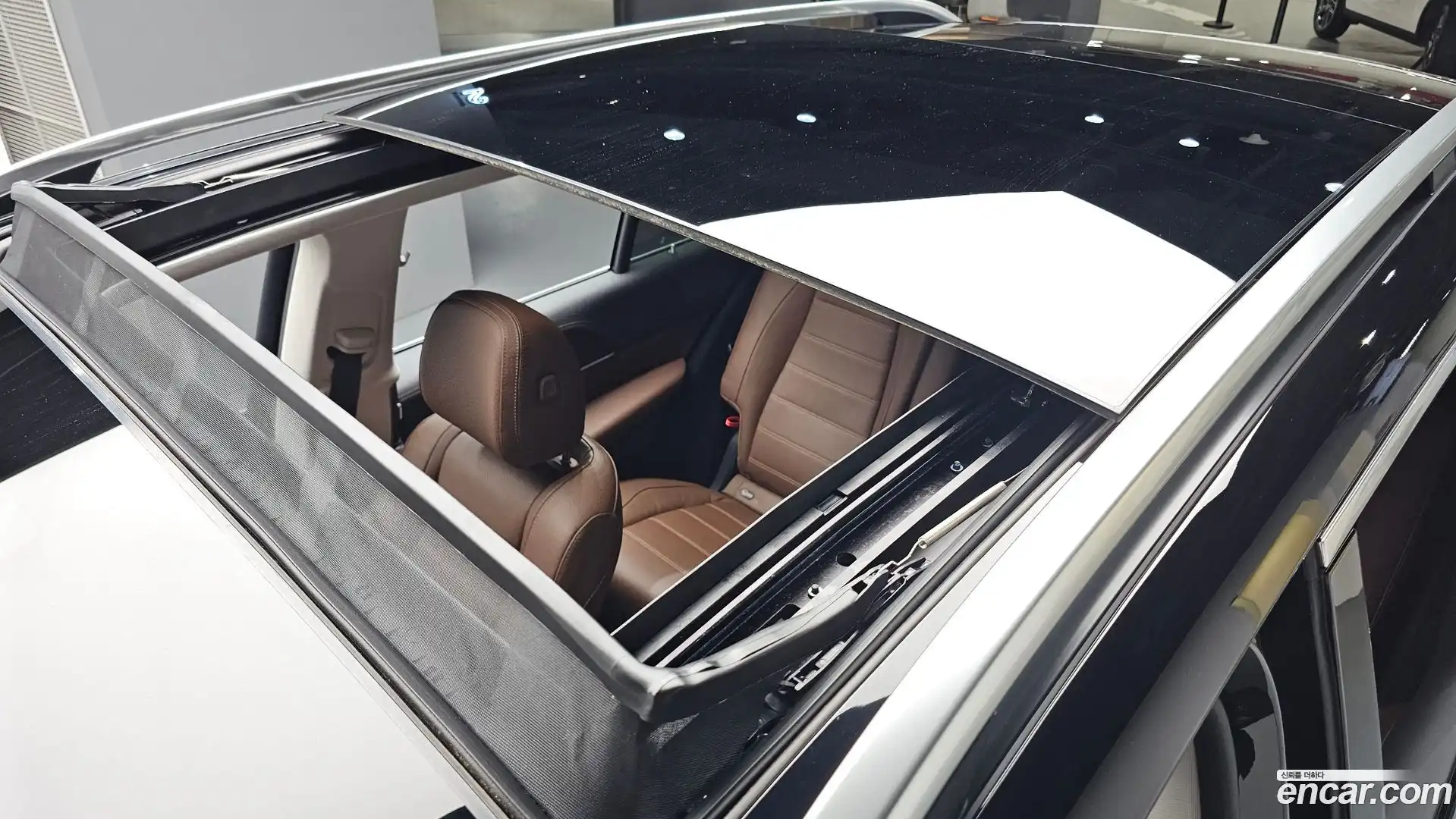 GLE-Class Mercedes-Benz 2025.5-OPTION-054
