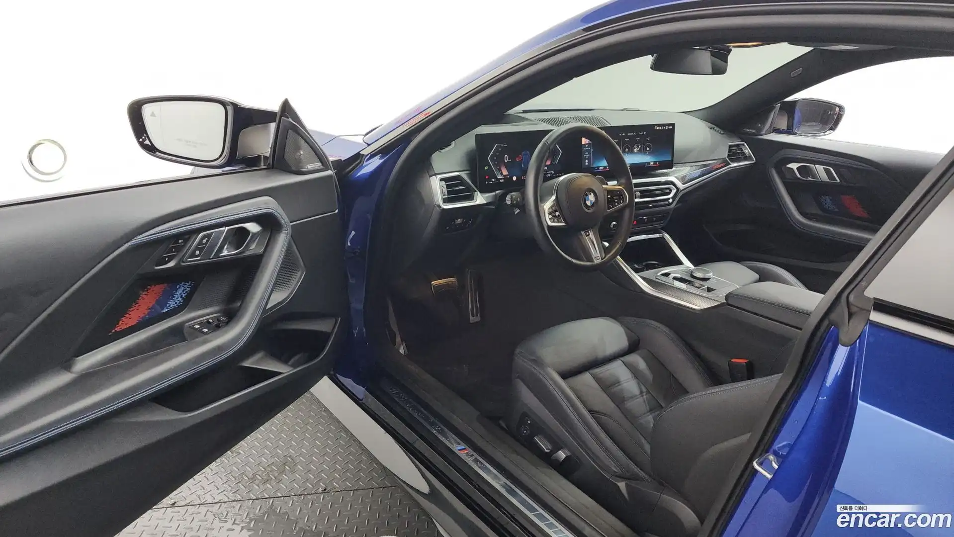 2-Series BMW 2023.3-INNER-010