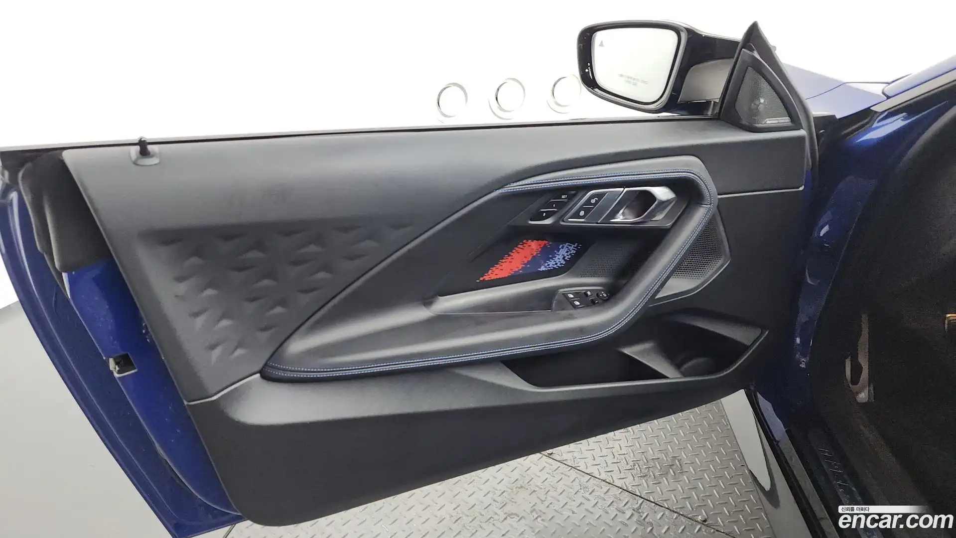 2-Series BMW 2023.3-INNER-034