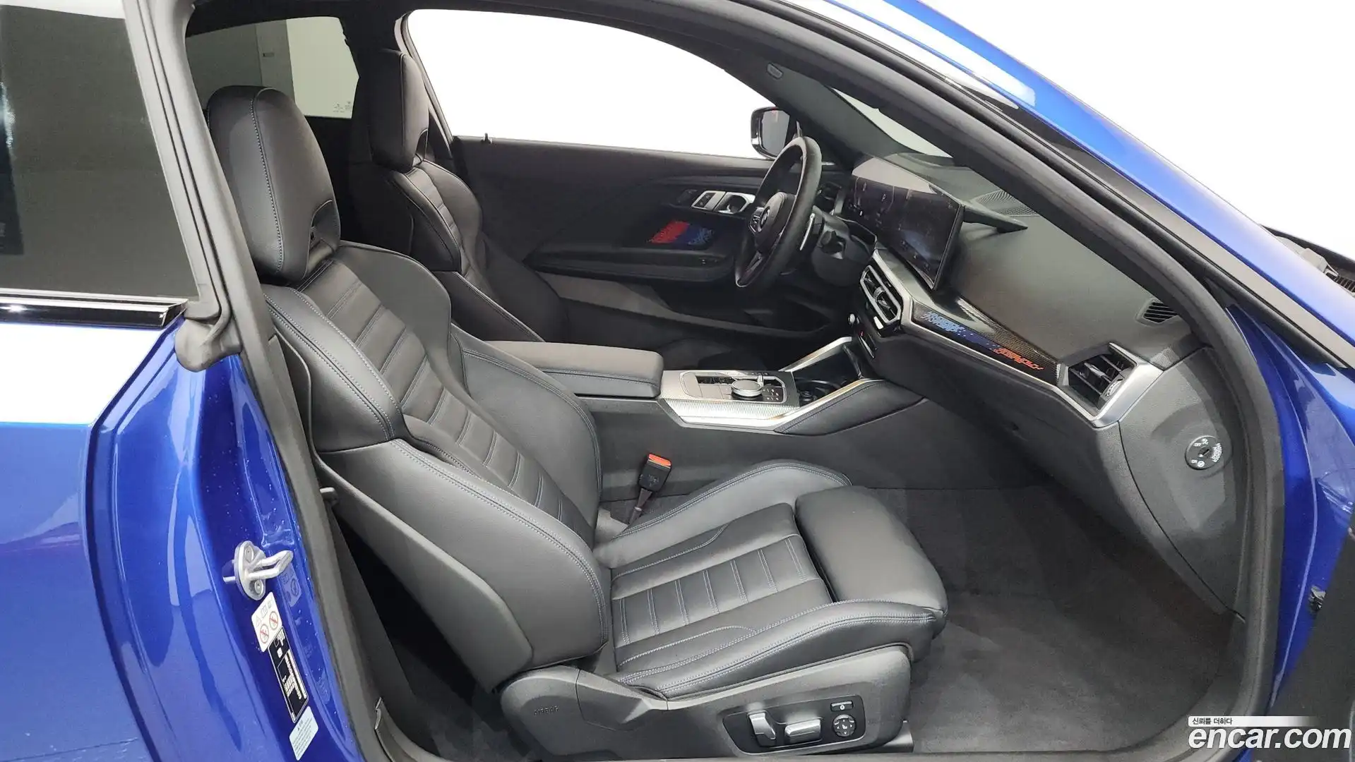 2-Series BMW 2023.3-INNER-036