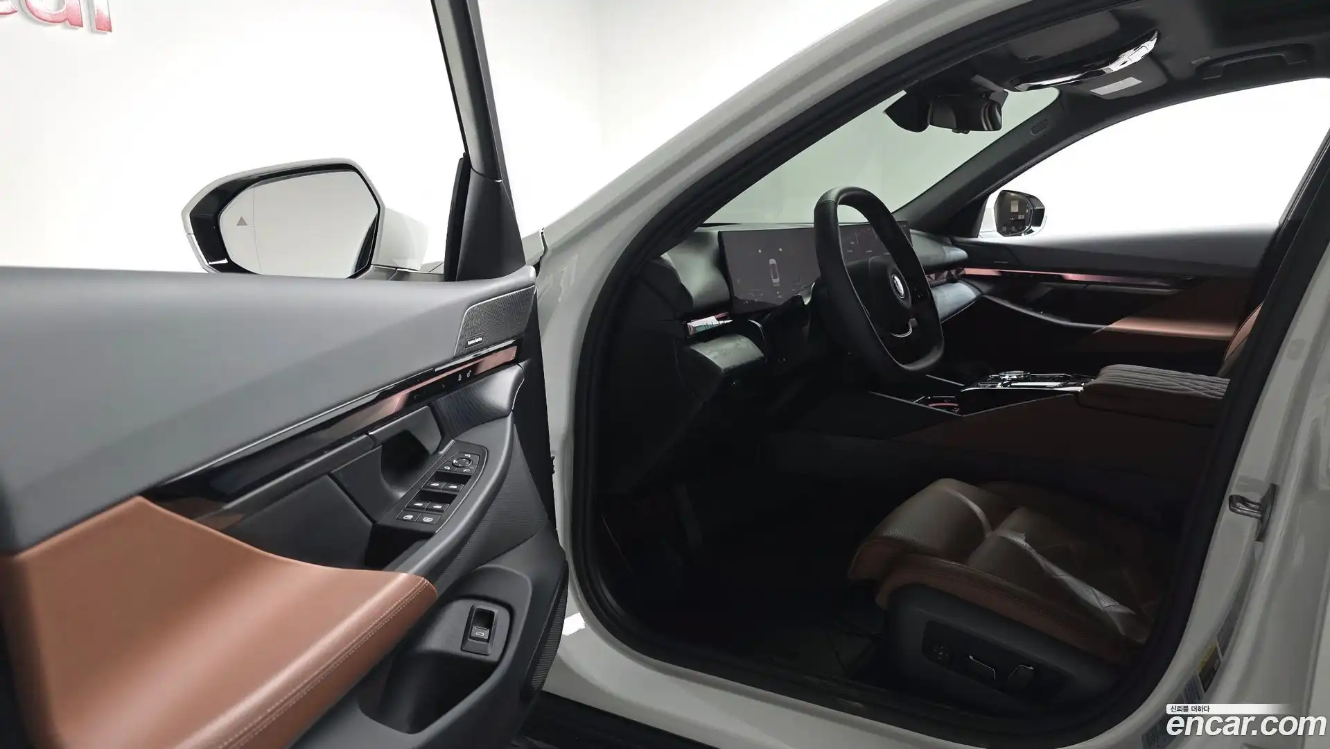 i5 BMW 2024.0-INNER-010