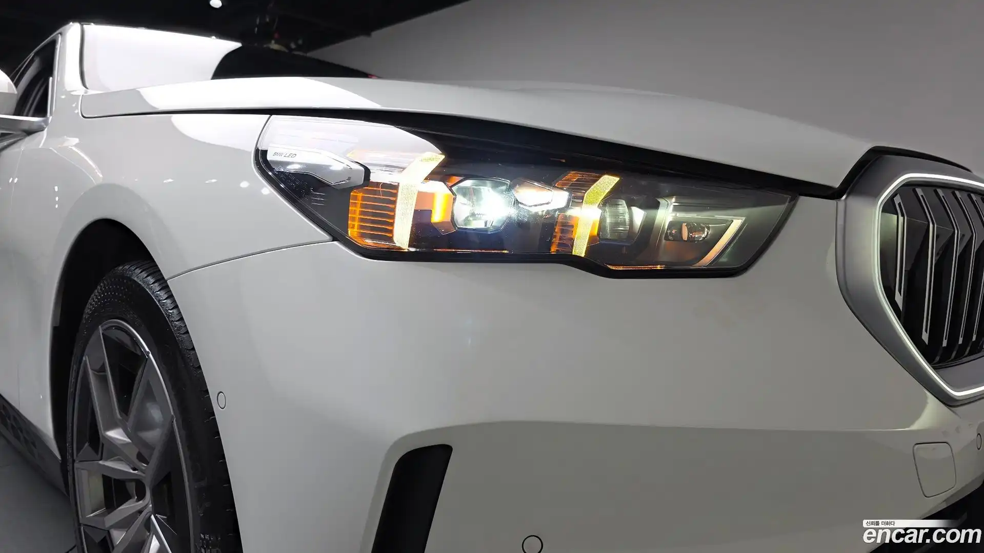 i5 BMW 2024.0-OUTER-032