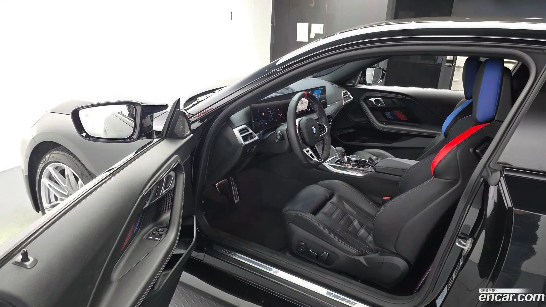 M2 BMW 2025.7-INNER-010