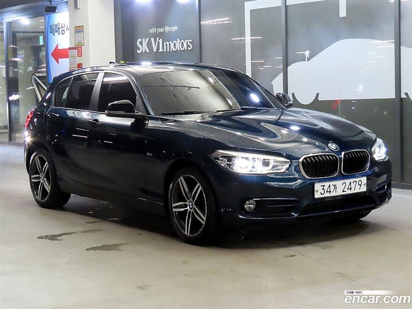 Main__Slider__Photo:1-Series BMW 2017.2-0