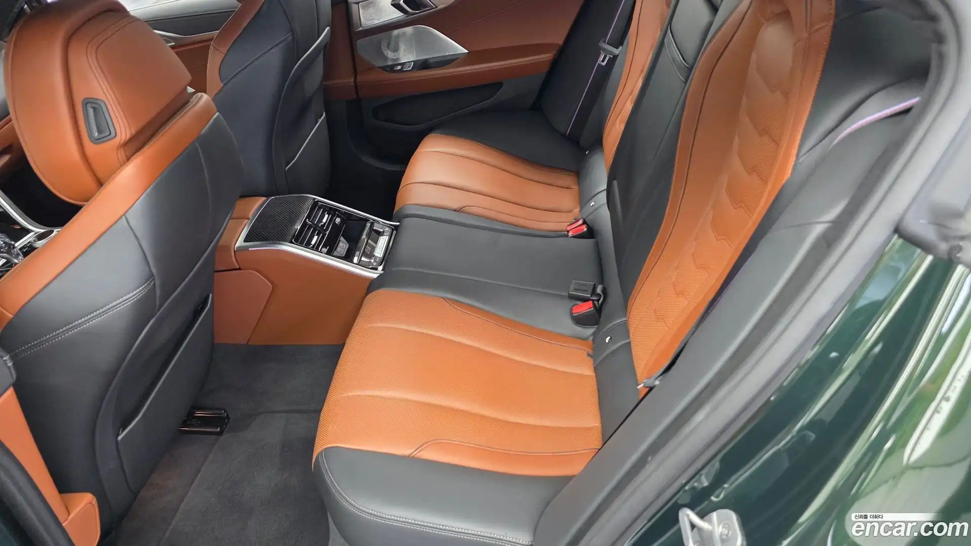 8-Series BMW 2025.4-INNER-036