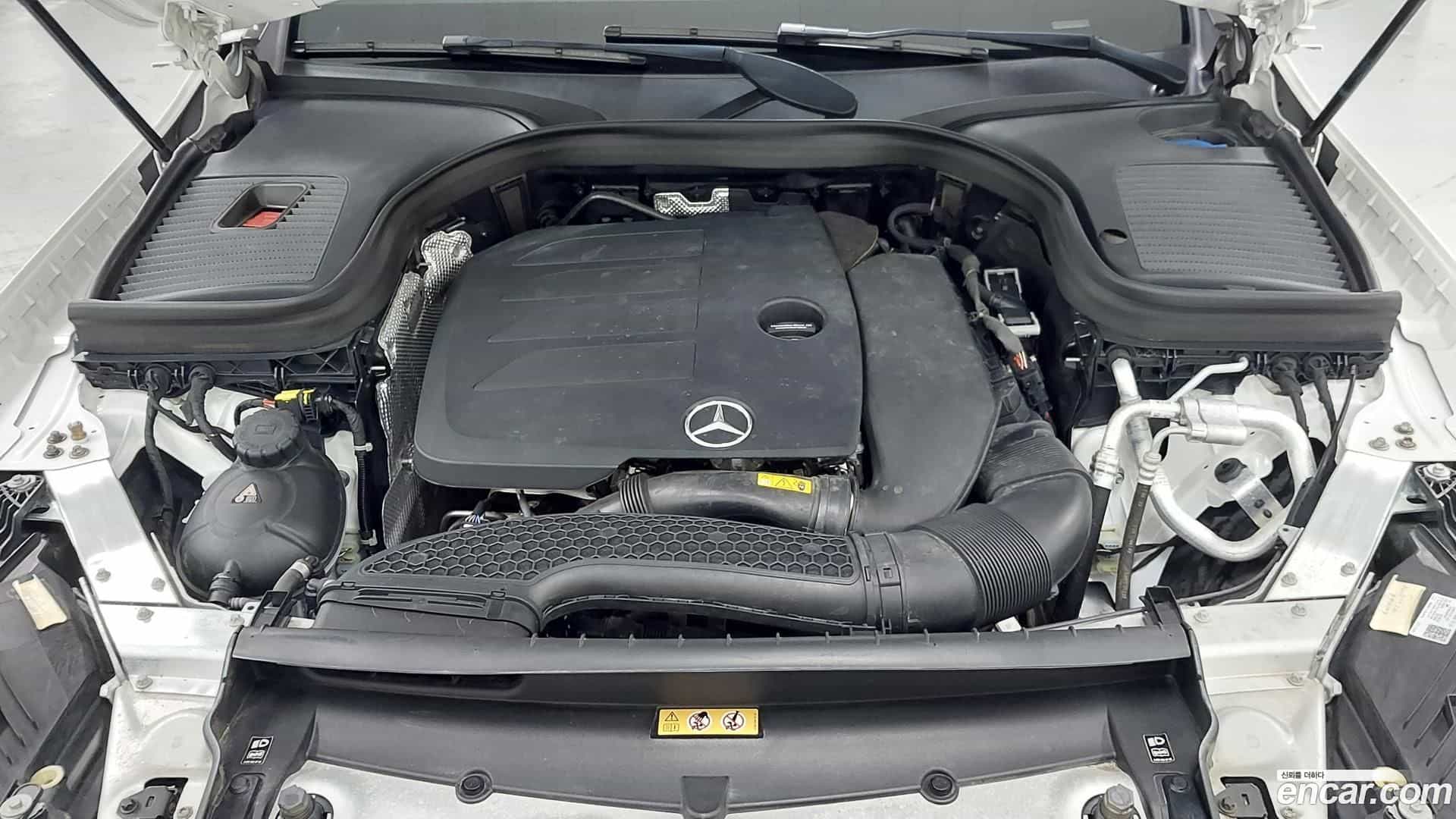 GLC-Class Mercedes-Benz 2022.10-OUTER-006