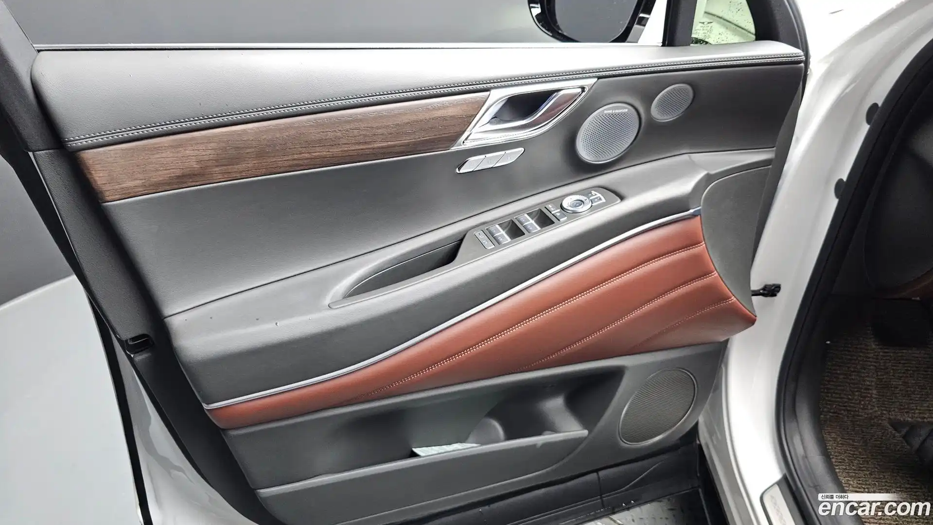 GV80 Genesis 2024.0-INNER-034