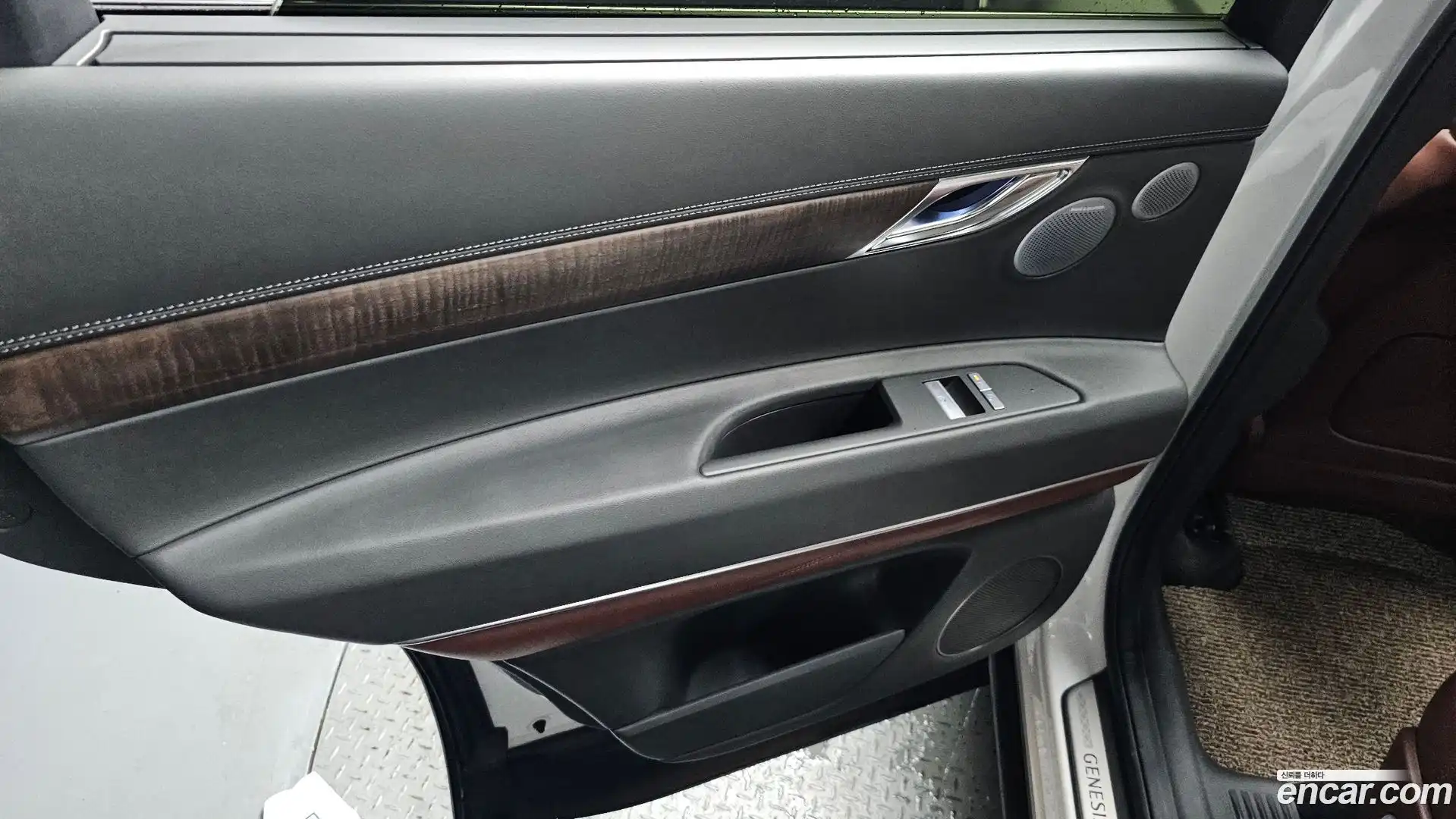 GV80 Genesis 2024.0-INNER-035