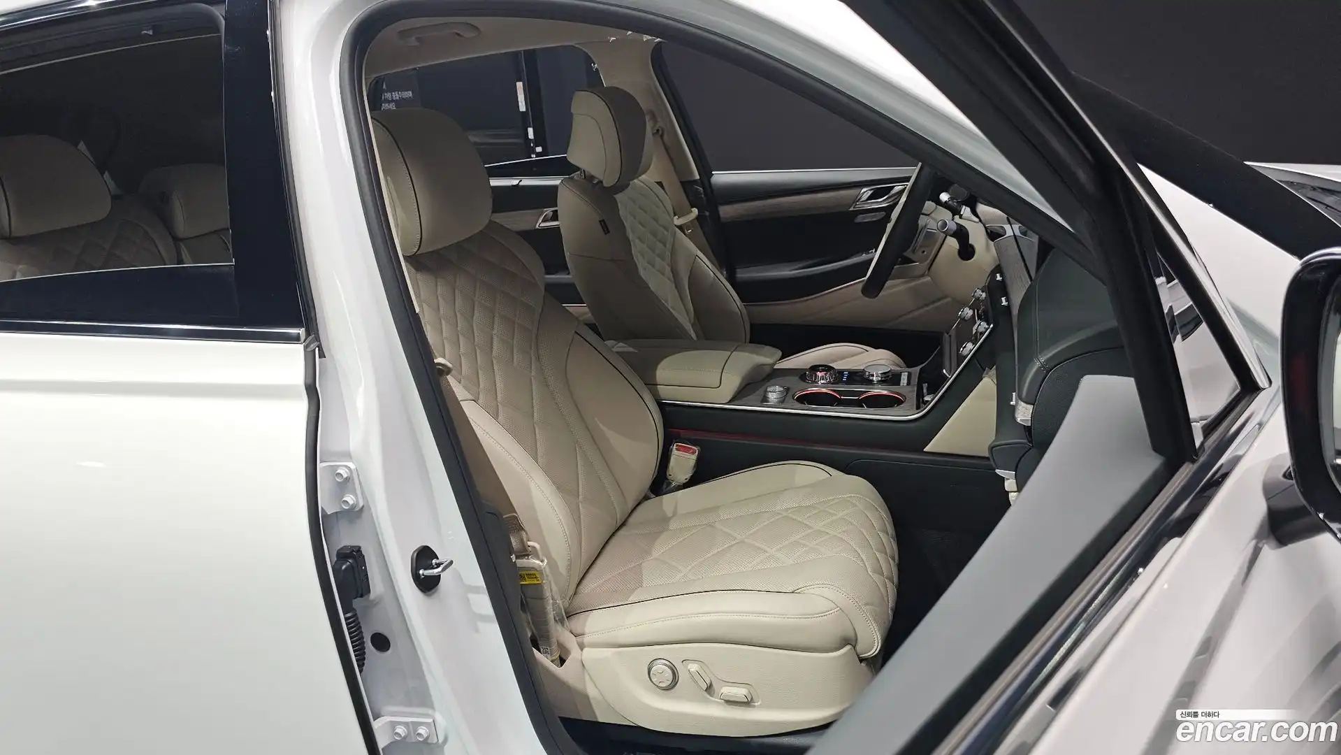 GV80 Genesis 2025.8-INNER-036