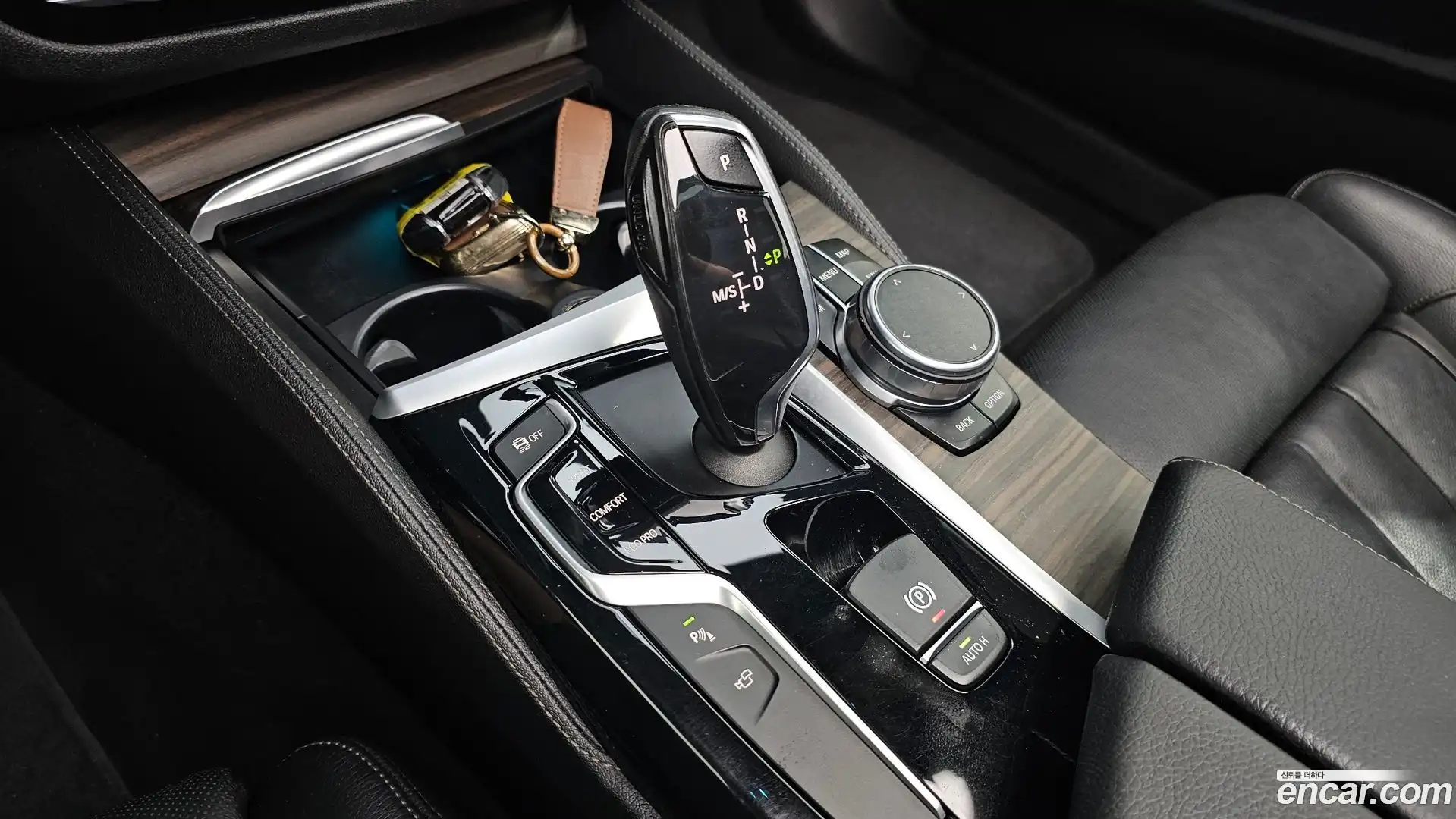 5-Series BMW 2017.9-INNER-009