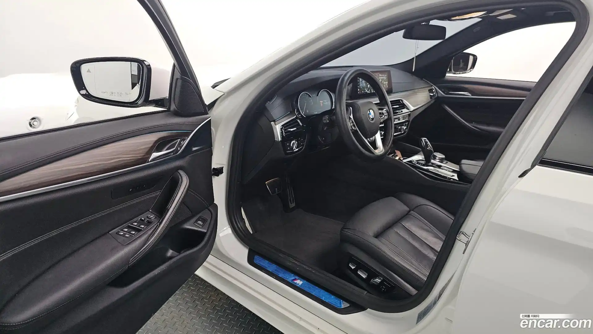 5-Series BMW 2017.9-INNER-010