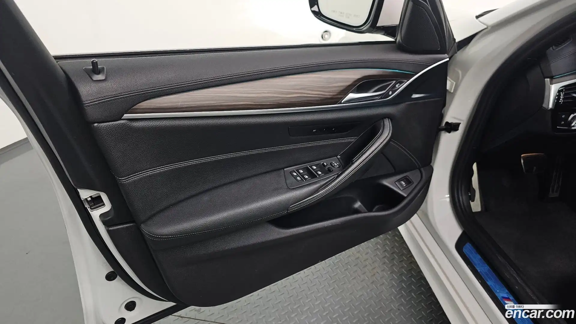 5-Series BMW 2017.9-INNER-034