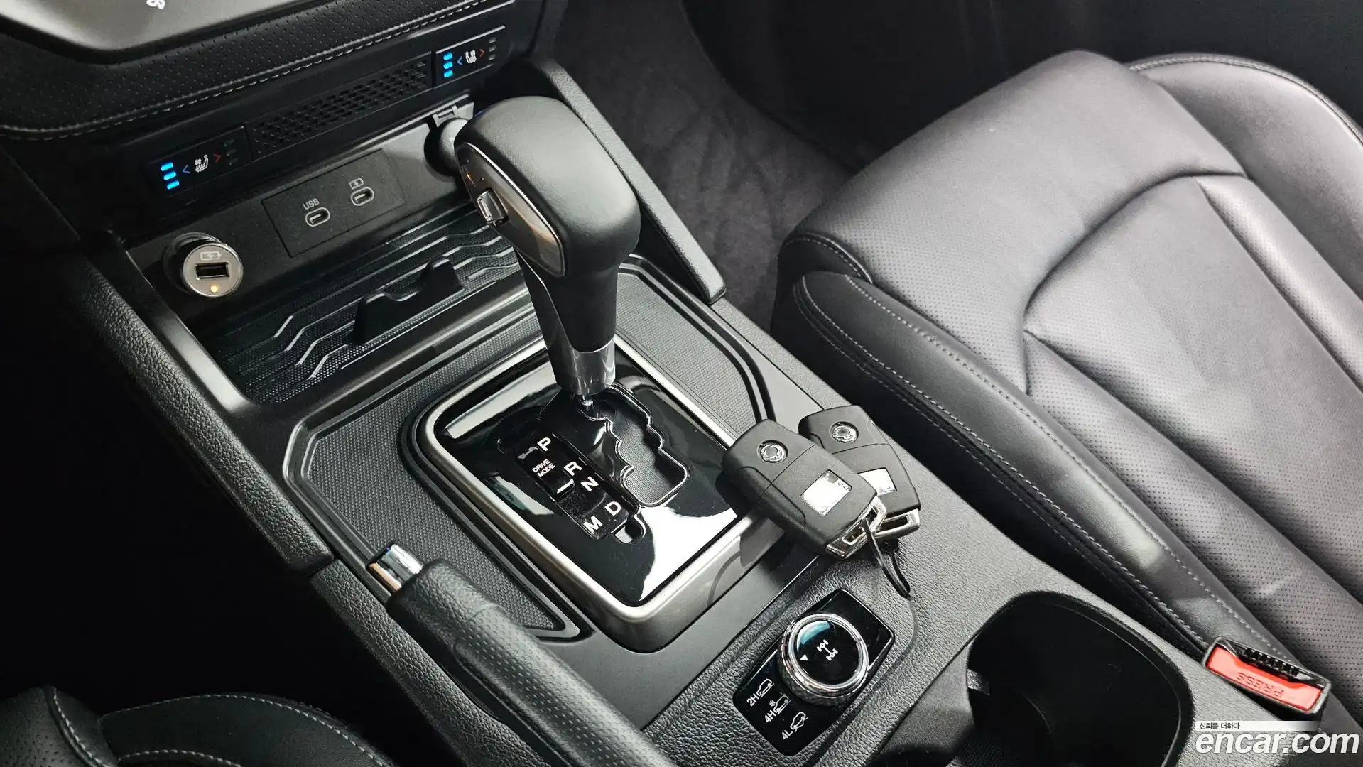Rexton KG Mobility 2024.5-INNER-009