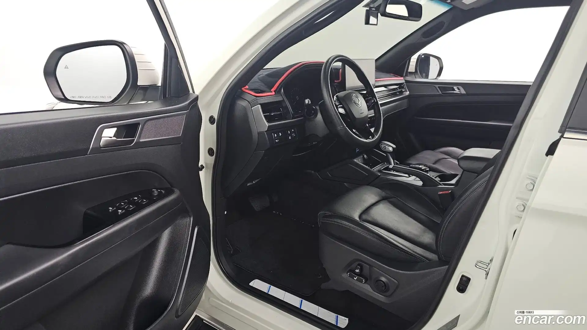 Rexton KG Mobility 2024.5-INNER-010