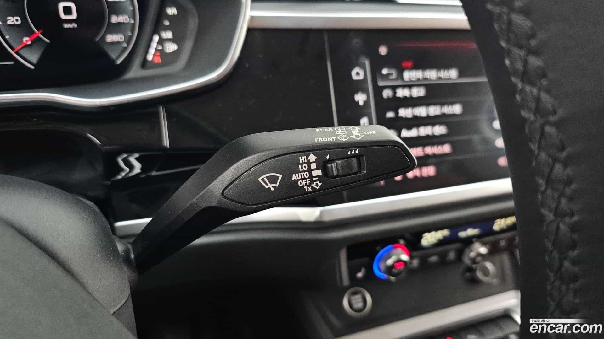 Q3 Audi 2022.8-OPTION-020