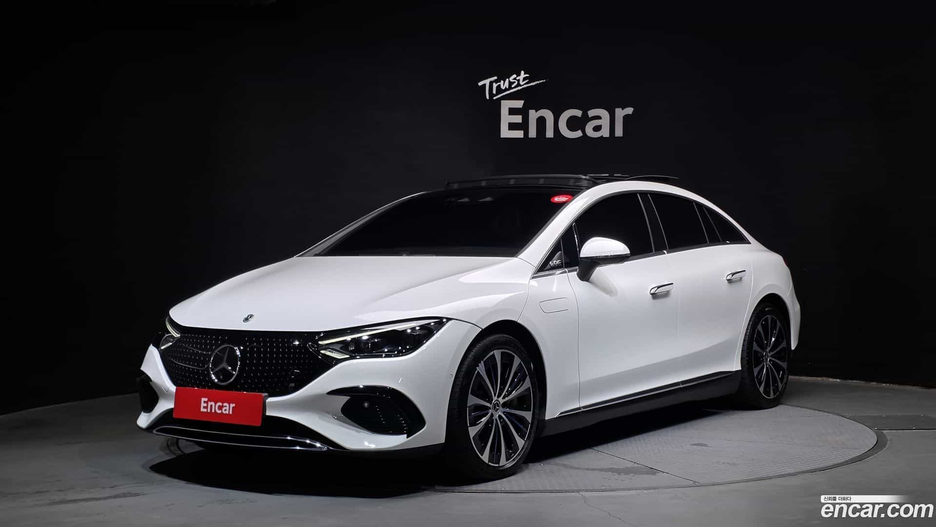 EQE Mercedes-Benz 2023.5-OUTER-001